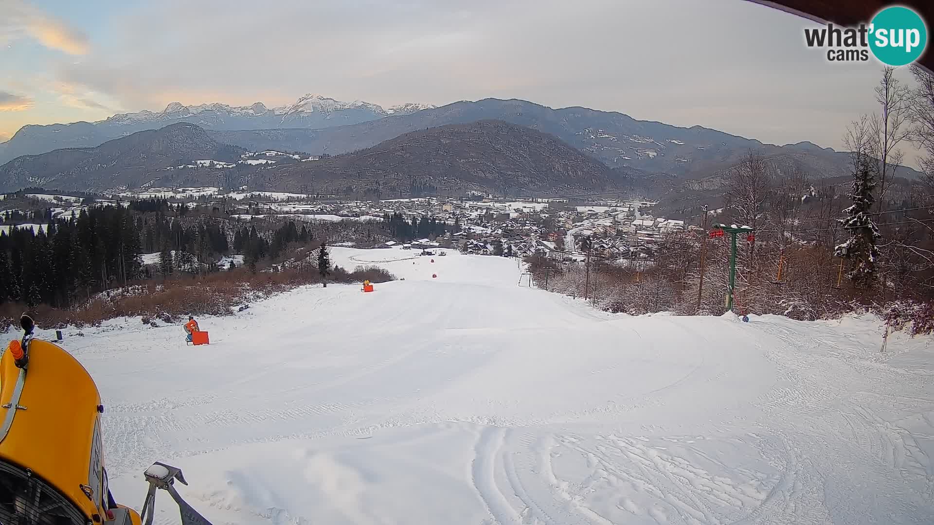 Kamera uživo Bohinjska Bistrica – Pogled u stvarnom vremenu sa skijališta Kozji Hrbet
