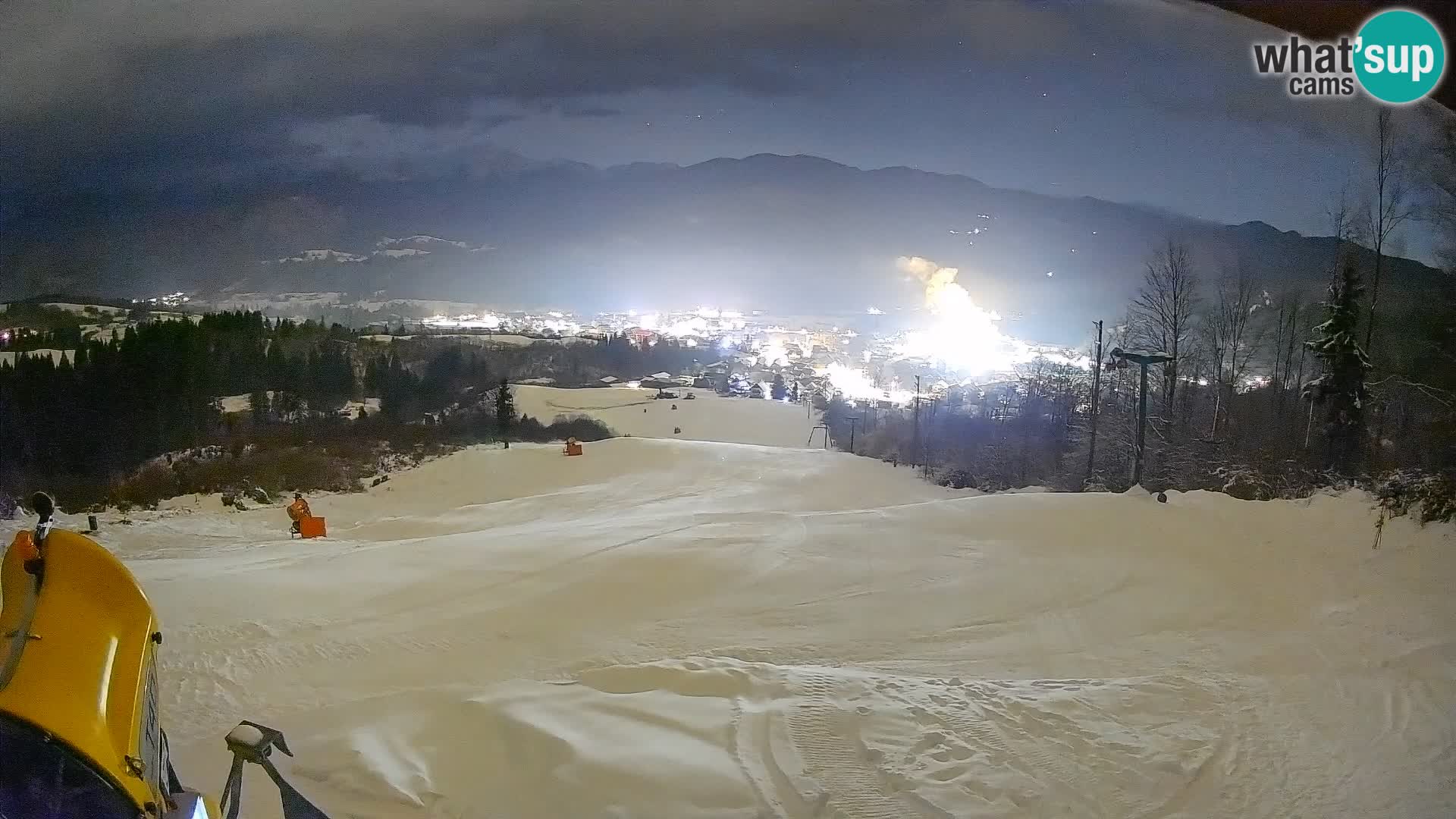 Spletna kamera Bohinjska Bistrica – Pogled v živo s smučišča Kozji Hrbet