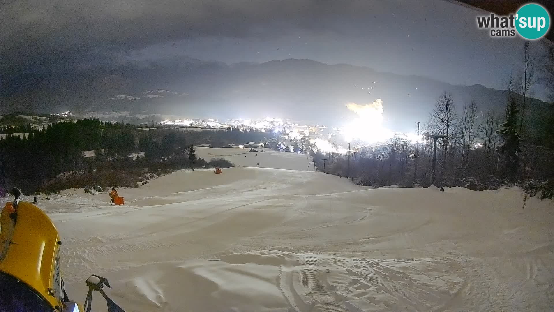 Spletna kamera Bohinjska Bistrica – Pogled v živo s smučišča Kozji Hrbet