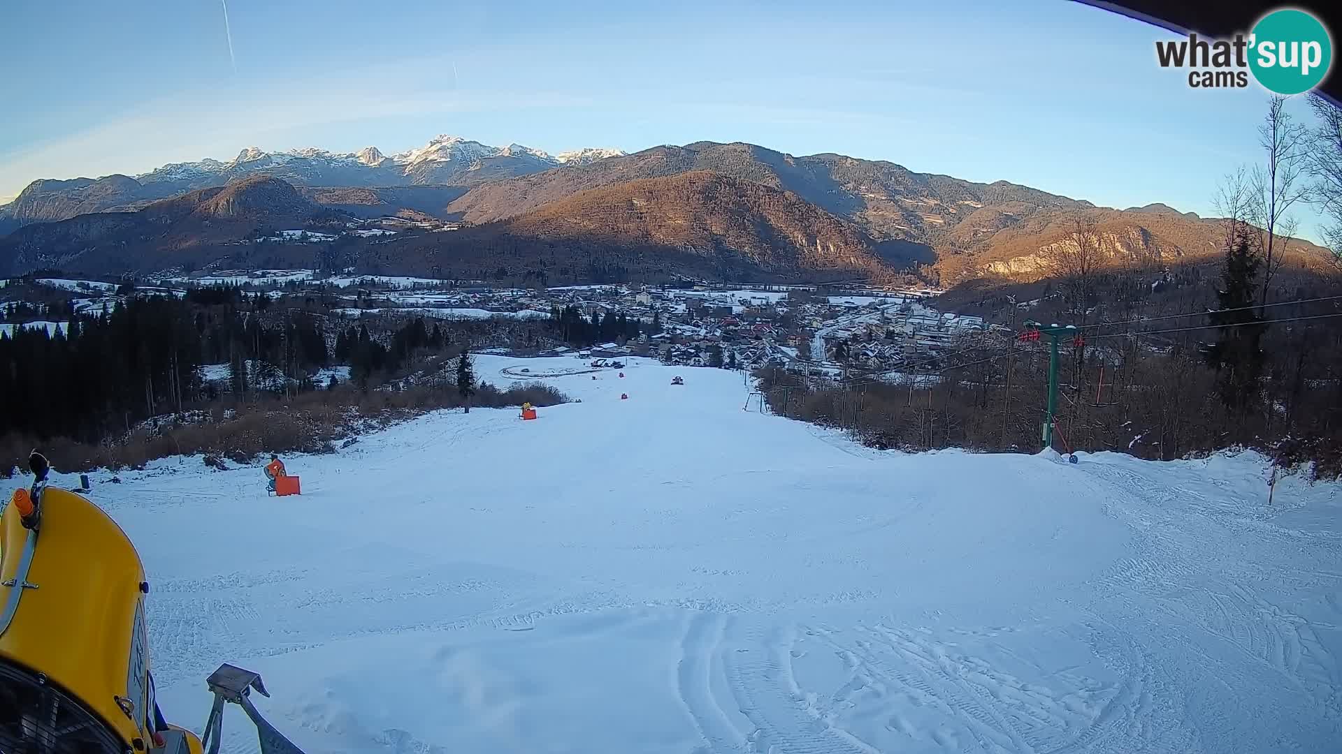 Spletna kamera Bohinjska Bistrica – Pogled v živo s smučišča Kozji Hrbet