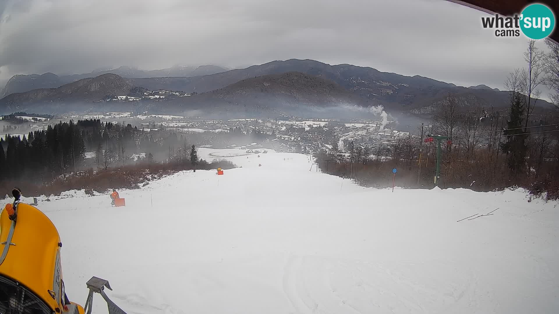 Kamera uživo Bohinjska Bistrica – Pogled u stvarnom vremenu sa skijališta Kozji Hrbet