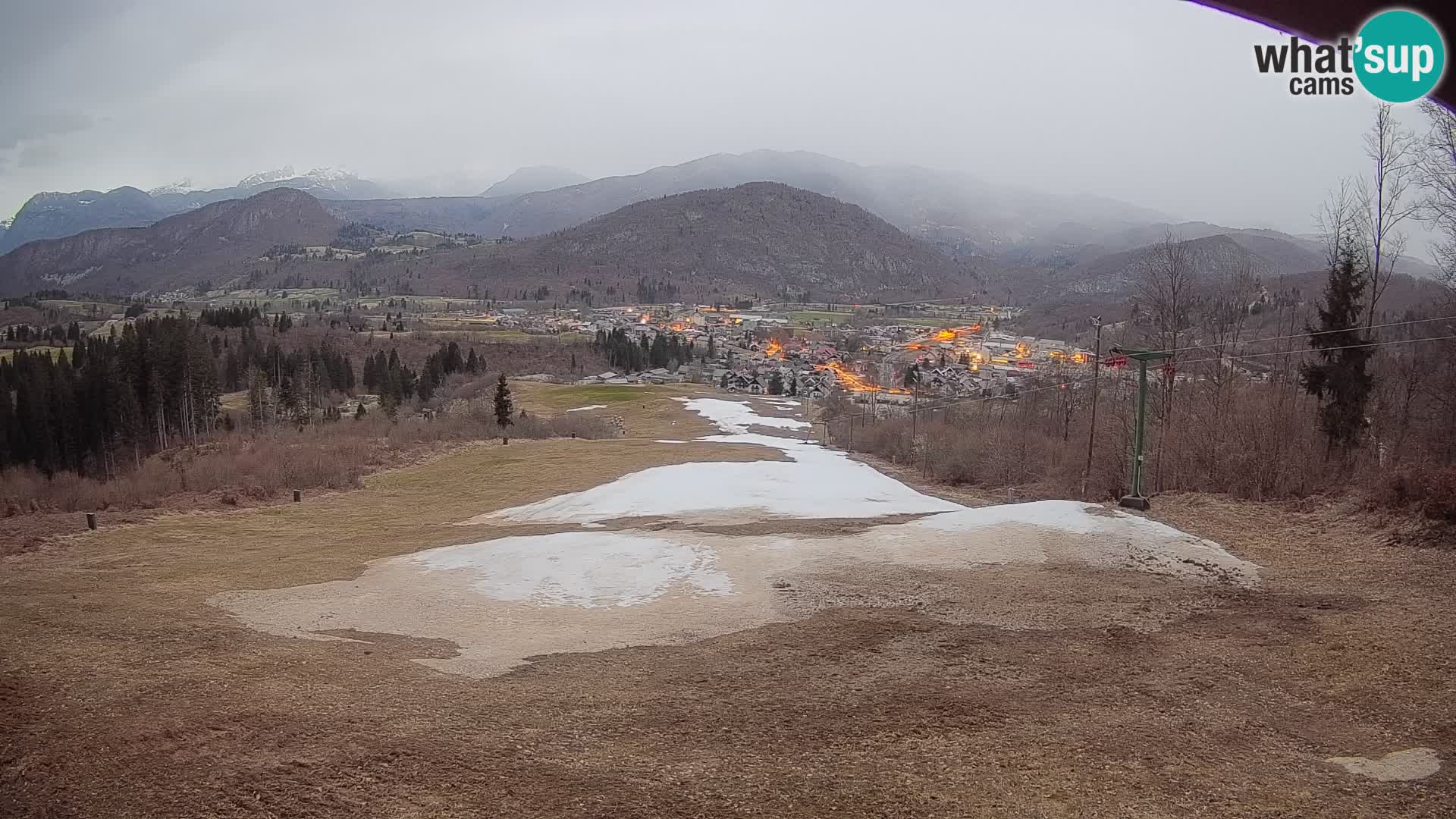 Kamera uživo Bohinjska Bistrica – Pogled u stvarnom vremenu sa skijališta Kozji Hrbet