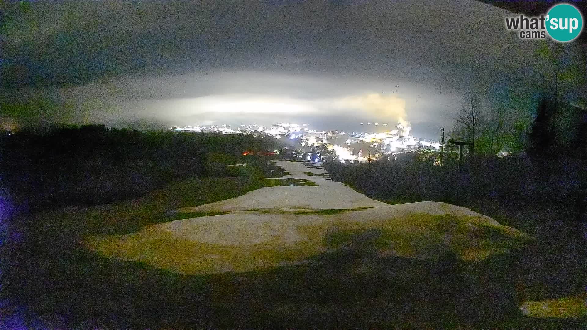 Spletna kamera Bohinjska Bistrica – Pogled v živo s smučišča Kozji Hrbet