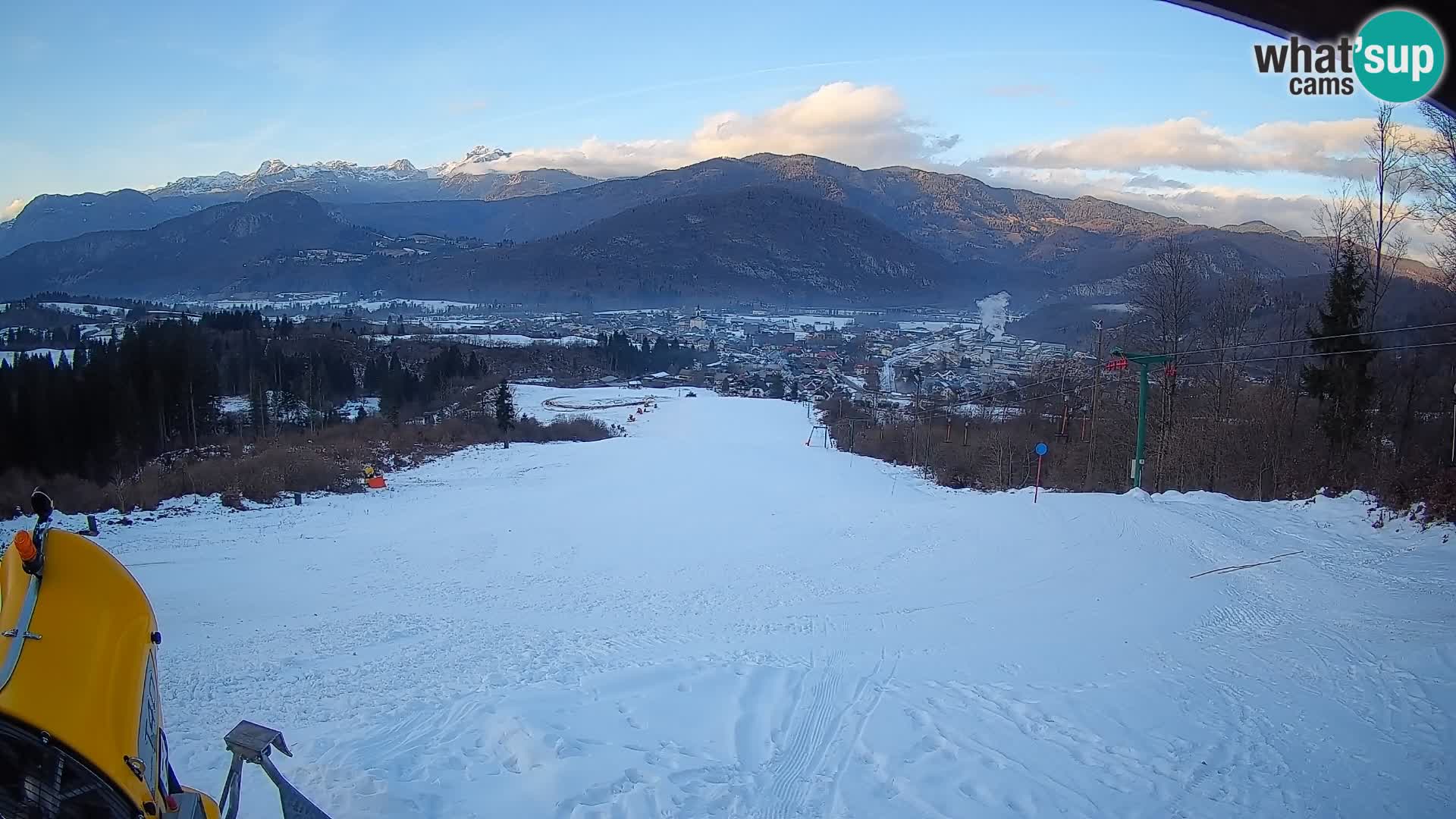 Kamera uživo Bohinjska Bistrica – Pogled u stvarnom vremenu sa skijališta Kozji Hrbet