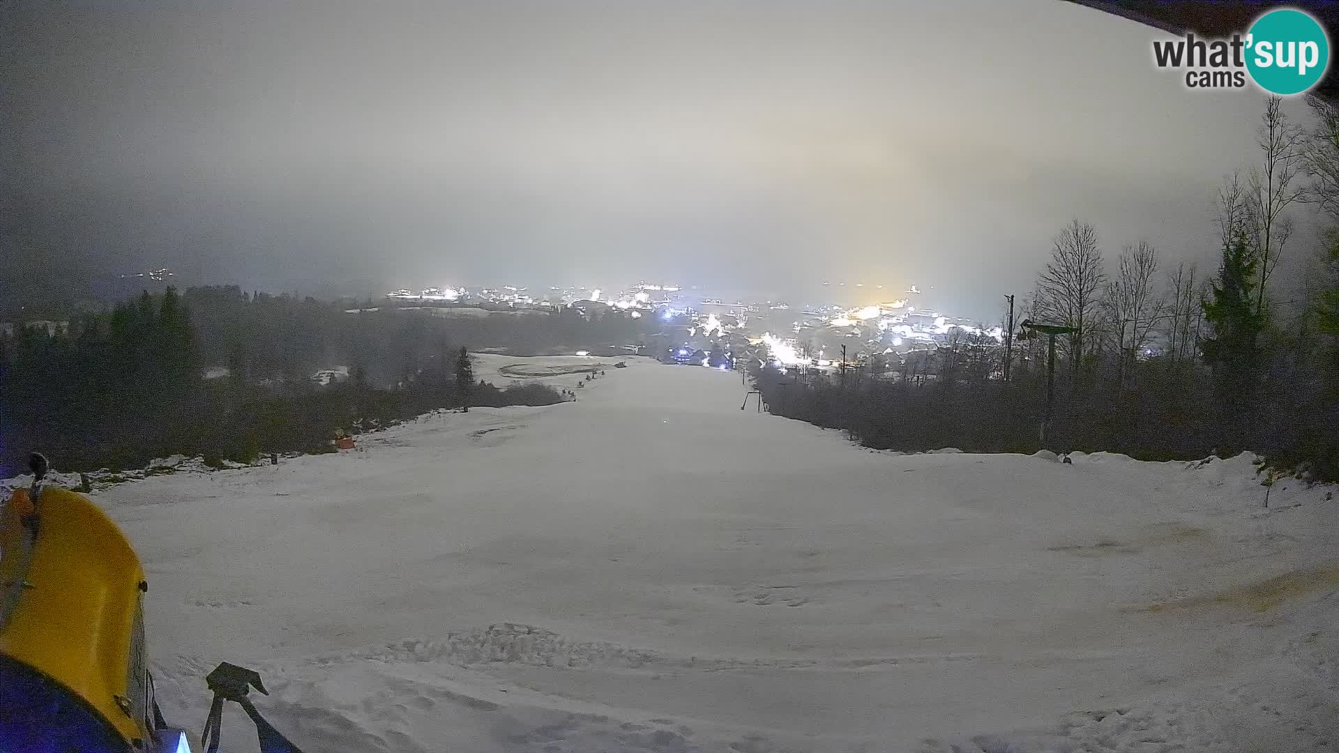 Kamera uživo Bohinjska Bistrica – Pogled u stvarnom vremenu sa skijališta Kozji Hrbet