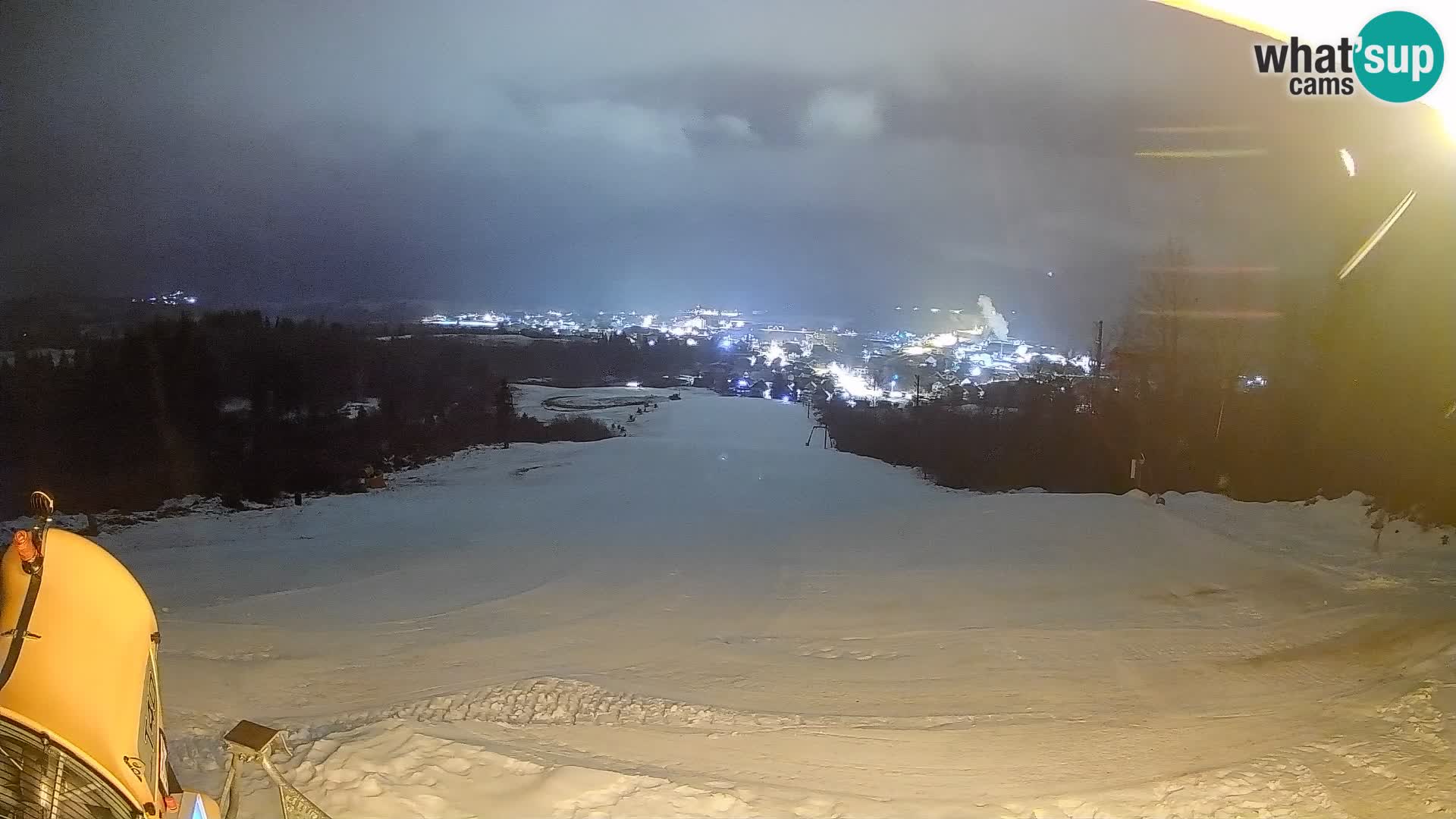 Spletna kamera Bohinjska Bistrica – Pogled v živo s smučišča Kozji Hrbet