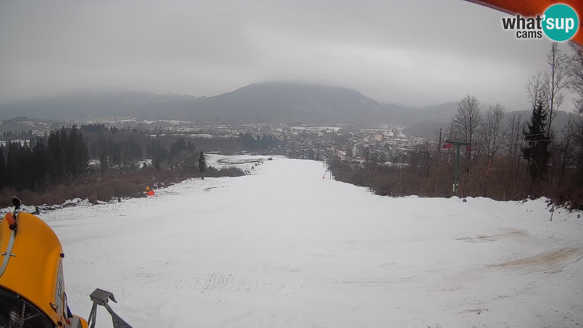 Spletna kamera Bohinjska Bistrica – Pogled v živo s smučišča Kozji Hrbet