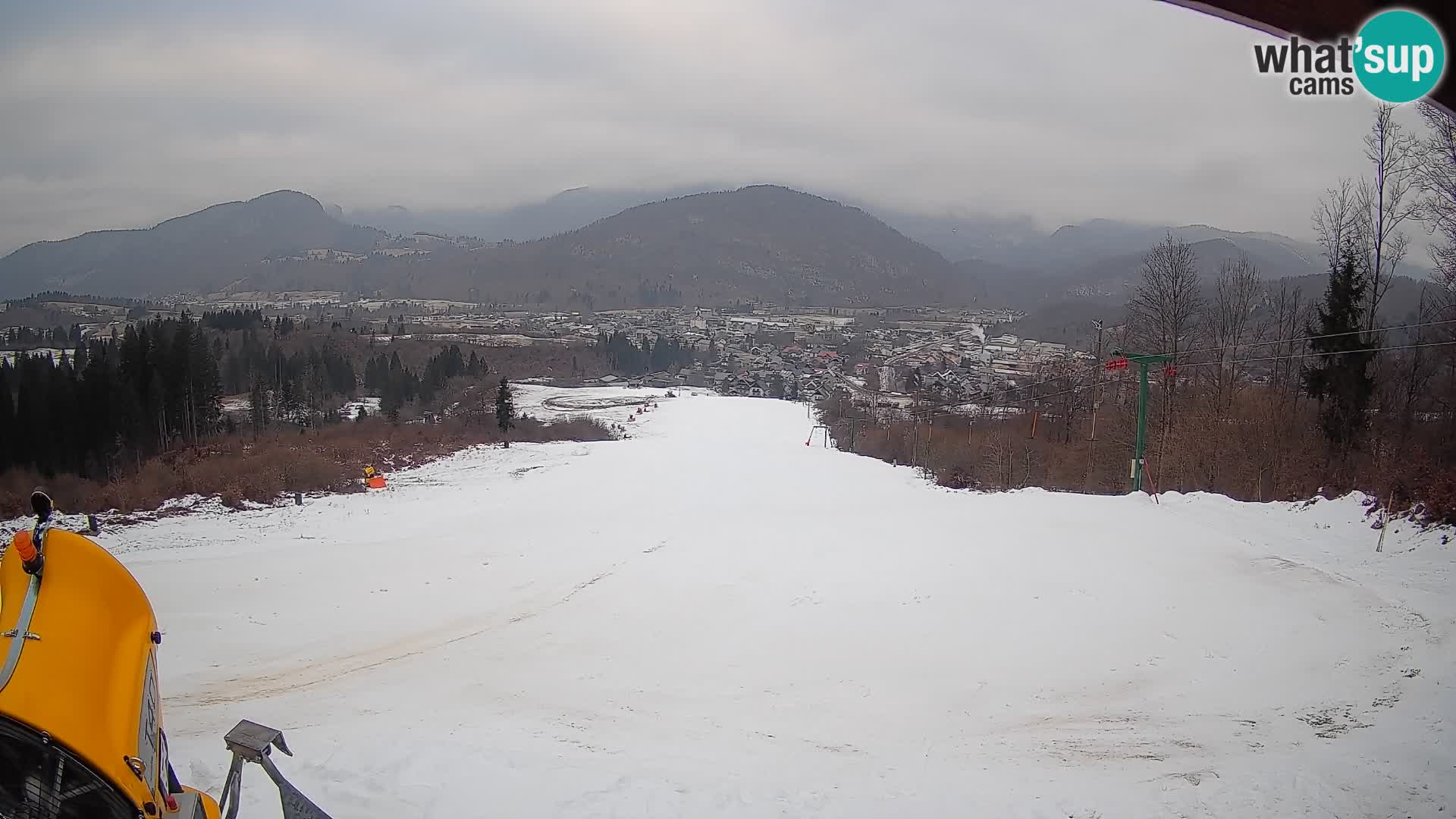 Spletna kamera Bohinjska Bistrica – Pogled v živo s smučišča Kozji Hrbet