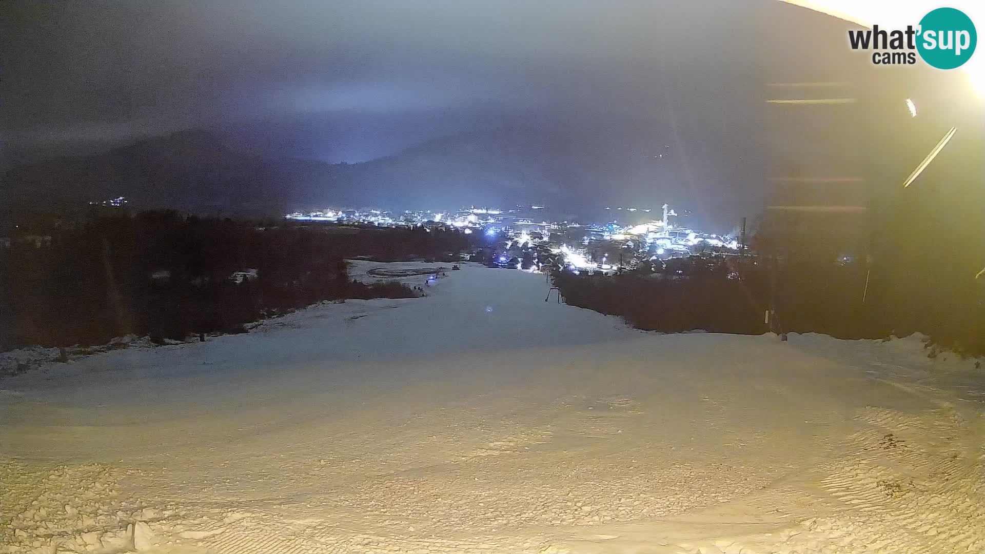 Kamera uživo Bohinjska Bistrica – Pogled u stvarnom vremenu sa skijališta Kozji Hrbet