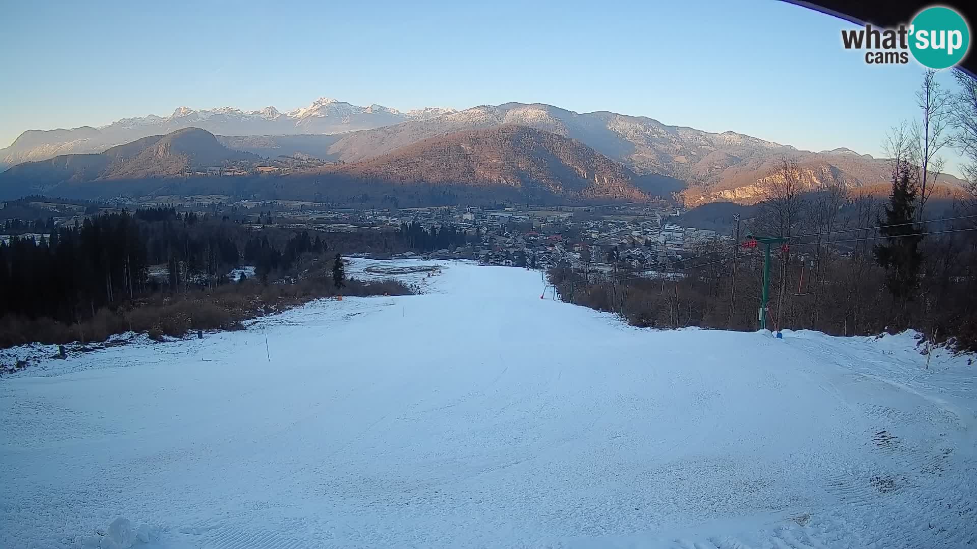 Spletna kamera Bohinjska Bistrica – Pogled v živo s smučišča Kozji Hrbet