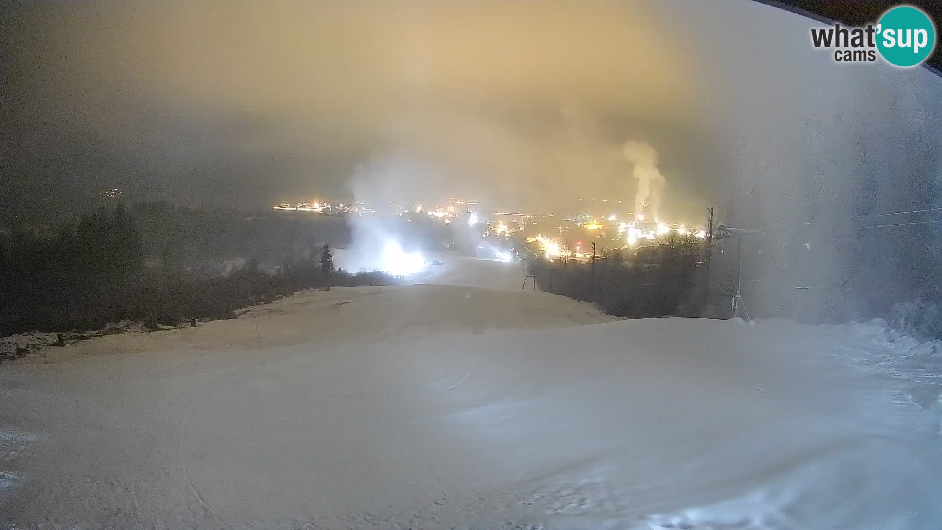 Kamera uživo Bohinjska Bistrica – Pogled u stvarnom vremenu sa skijališta Kozji Hrbet