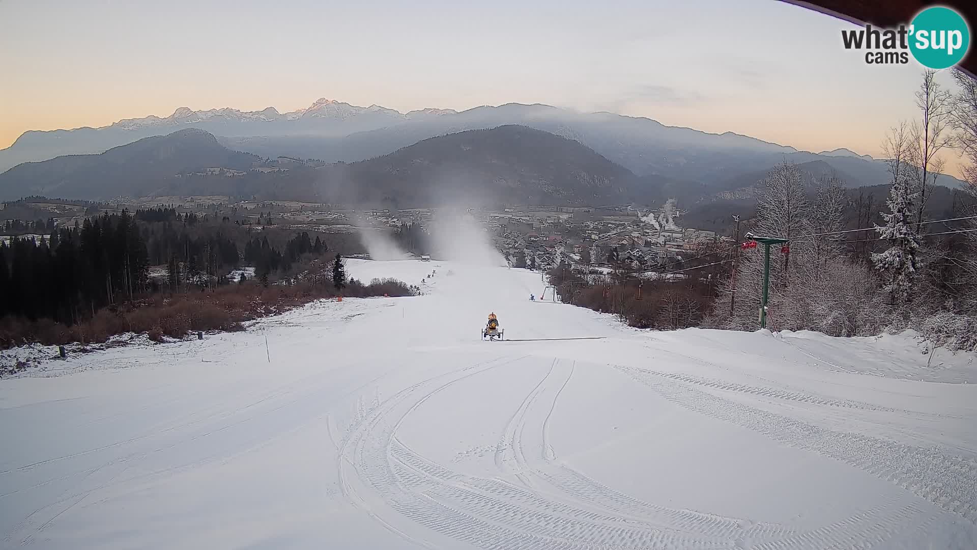 Spletna kamera Bohinjska Bistrica – Pogled v živo s smučišča Kozji Hrbet