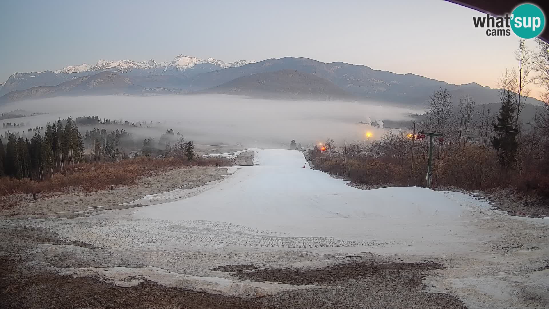 Spletna kamera Bohinjska Bistrica – Pogled v živo s smučišča Kozji Hrbet