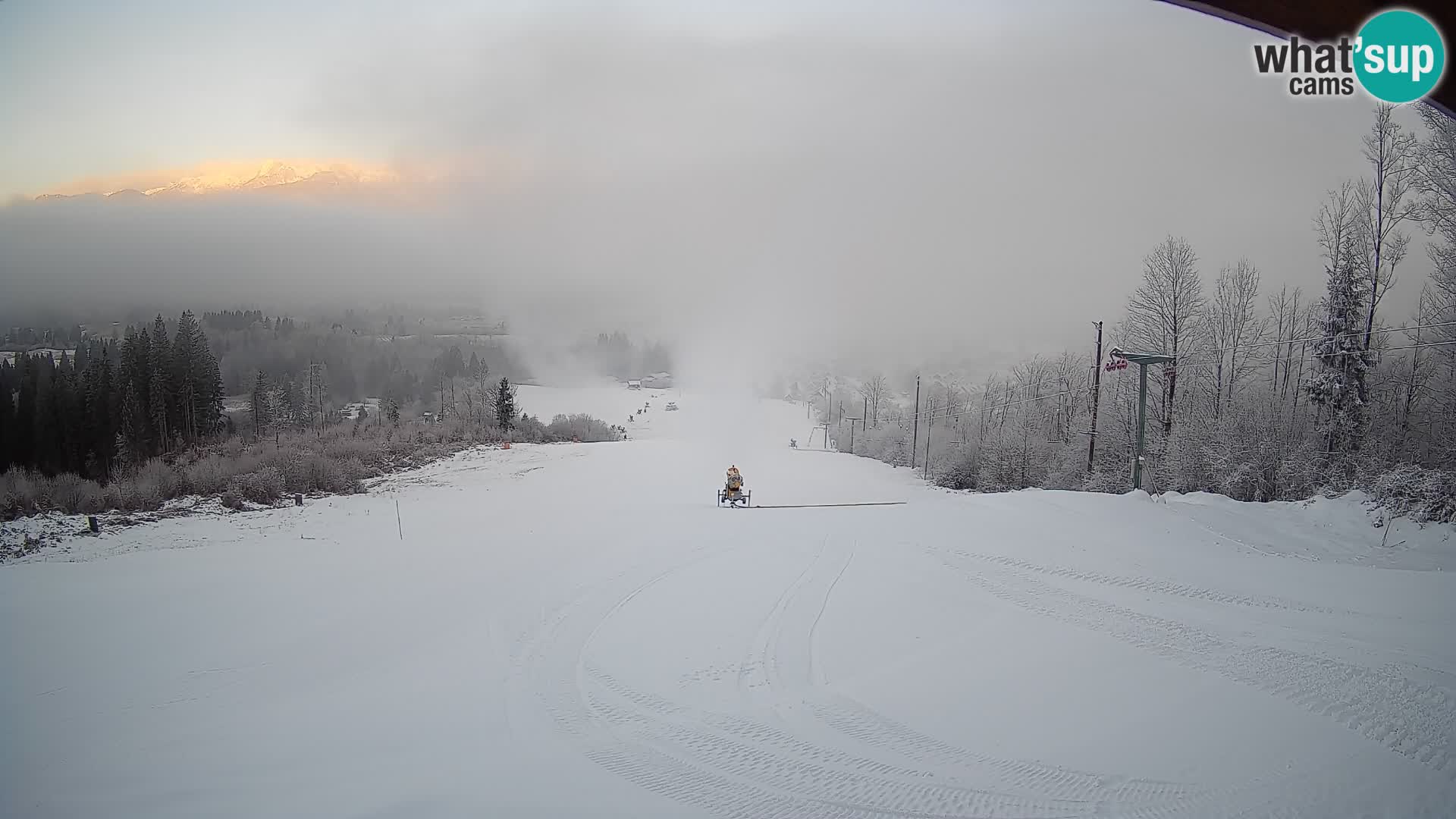 Spletna kamera Bohinjska Bistrica – Pogled v živo s smučišča Kozji Hrbet