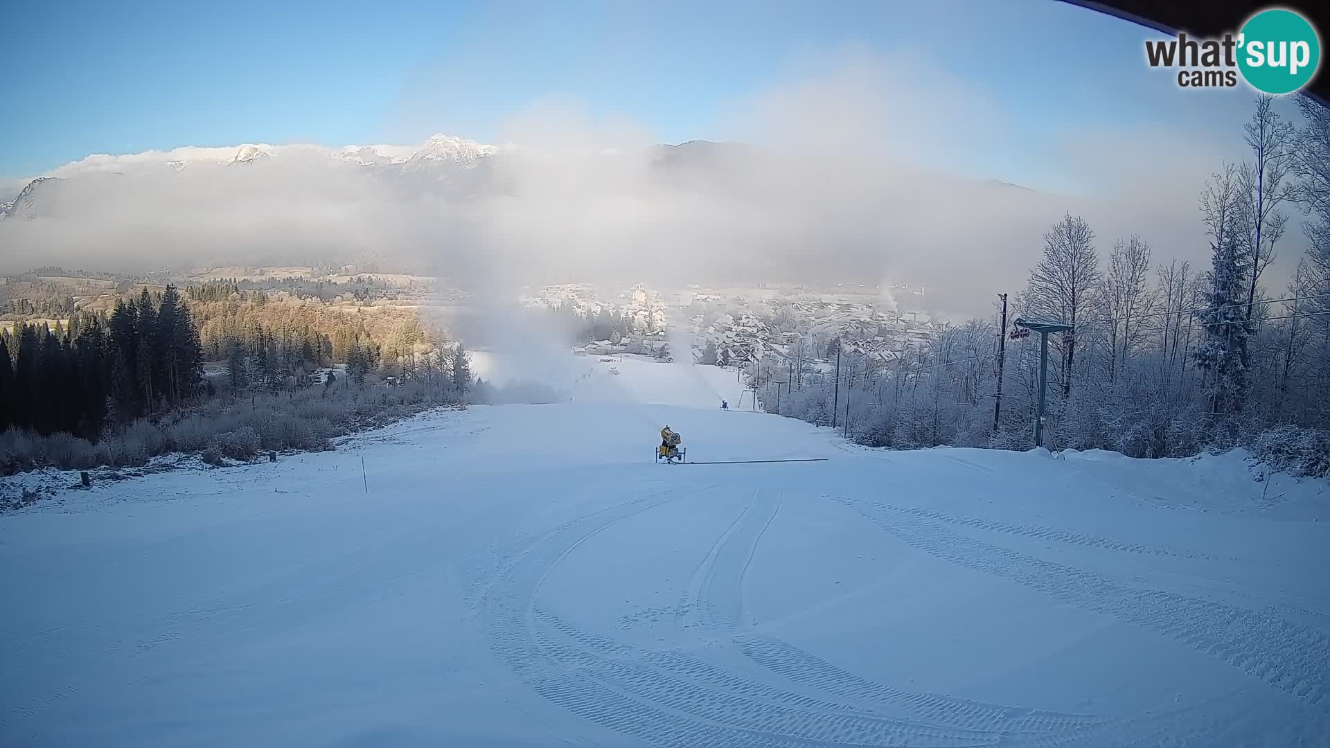 Kamera uživo Bohinjska Bistrica – Pogled u stvarnom vremenu sa skijališta Kozji Hrbet