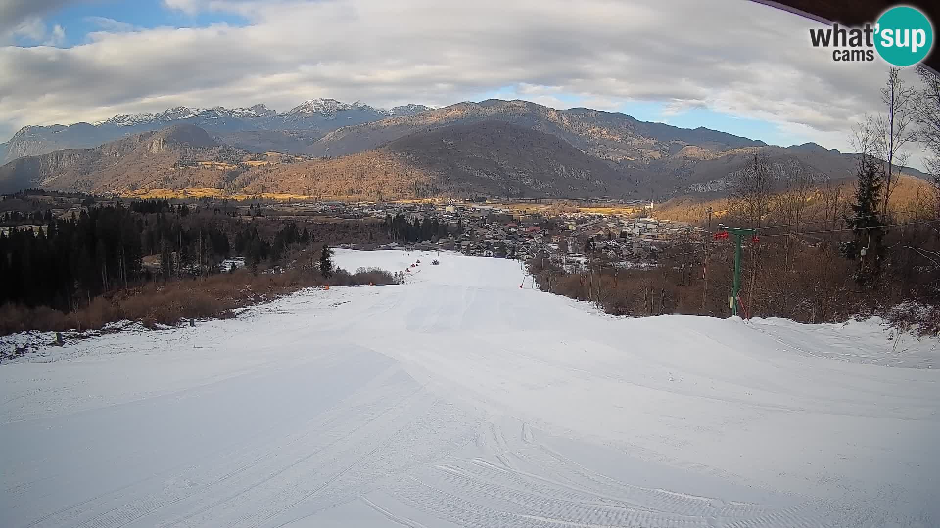 Kamera uživo Bohinjska Bistrica – Pogled u stvarnom vremenu sa skijališta Kozji Hrbet