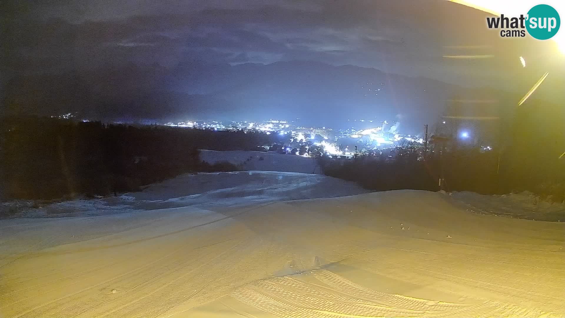 Spletna kamera Bohinjska Bistrica – Pogled v živo s smučišča Kozji Hrbet