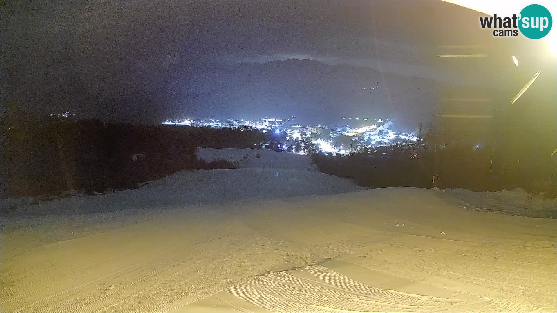Kamera uživo Bohinjska Bistrica – Pogled u stvarnom vremenu sa skijališta Kozji Hrbet