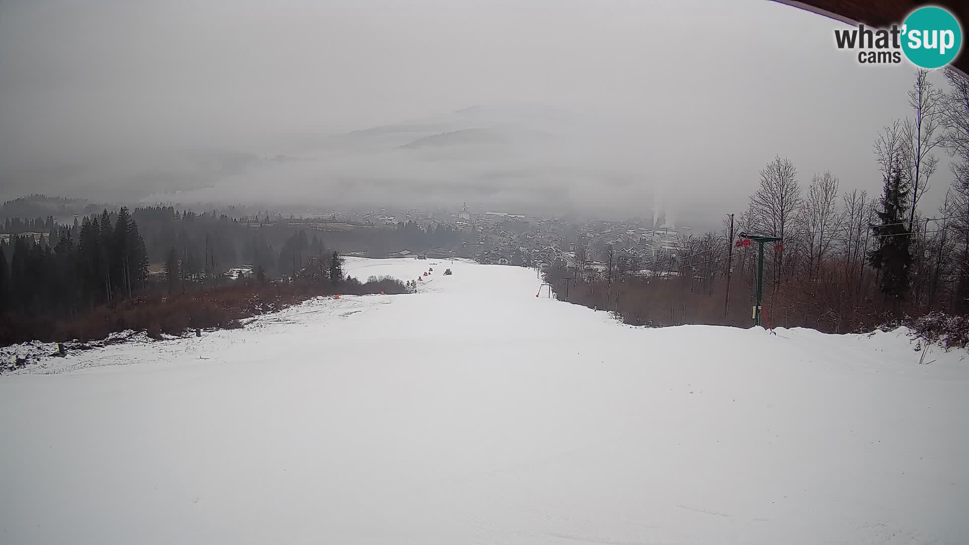 Kamera uživo Bohinjska Bistrica – Pogled u stvarnom vremenu sa skijališta Kozji Hrbet