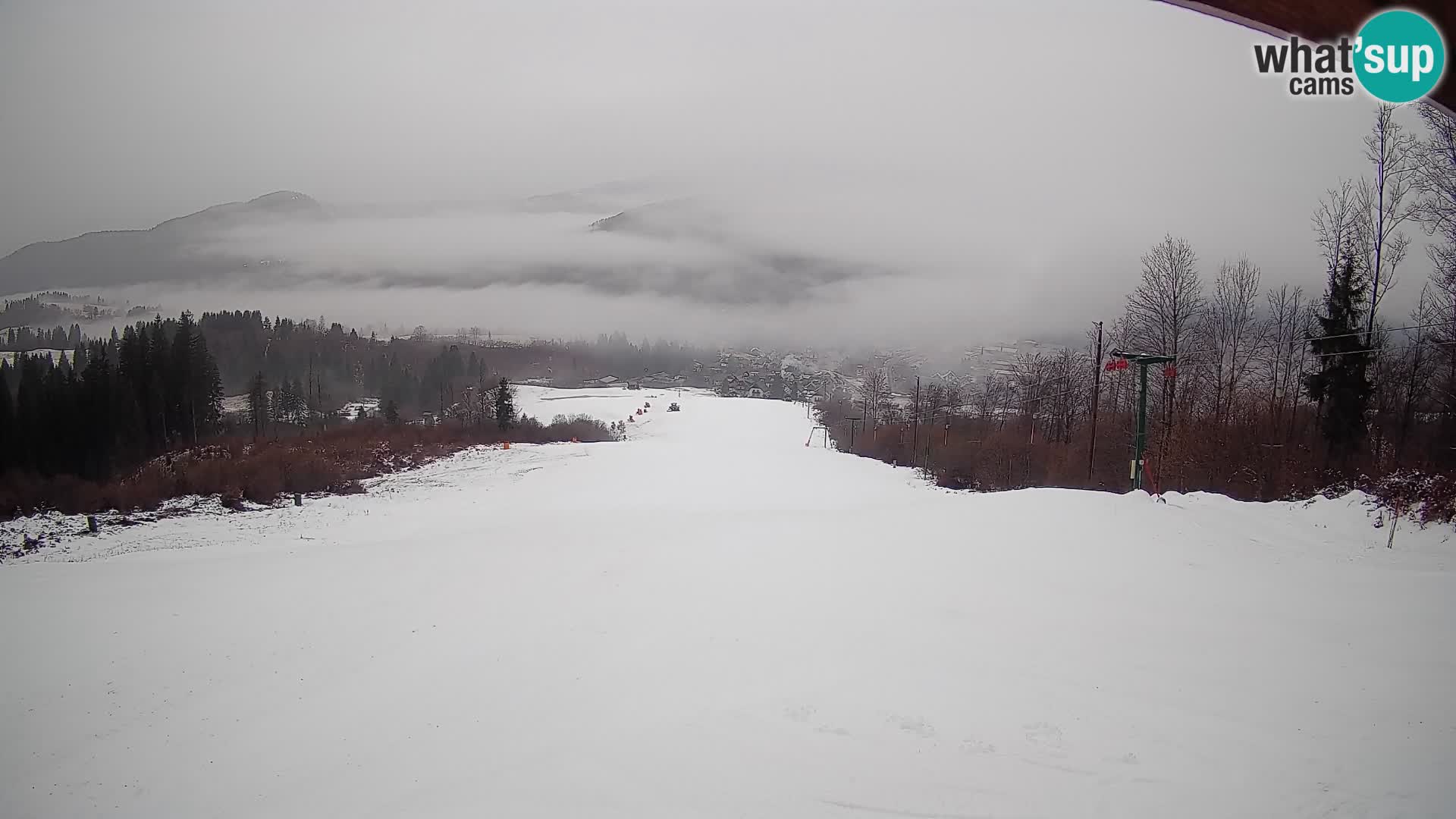 Kamera uživo Bohinjska Bistrica – Pogled u stvarnom vremenu sa skijališta Kozji Hrbet