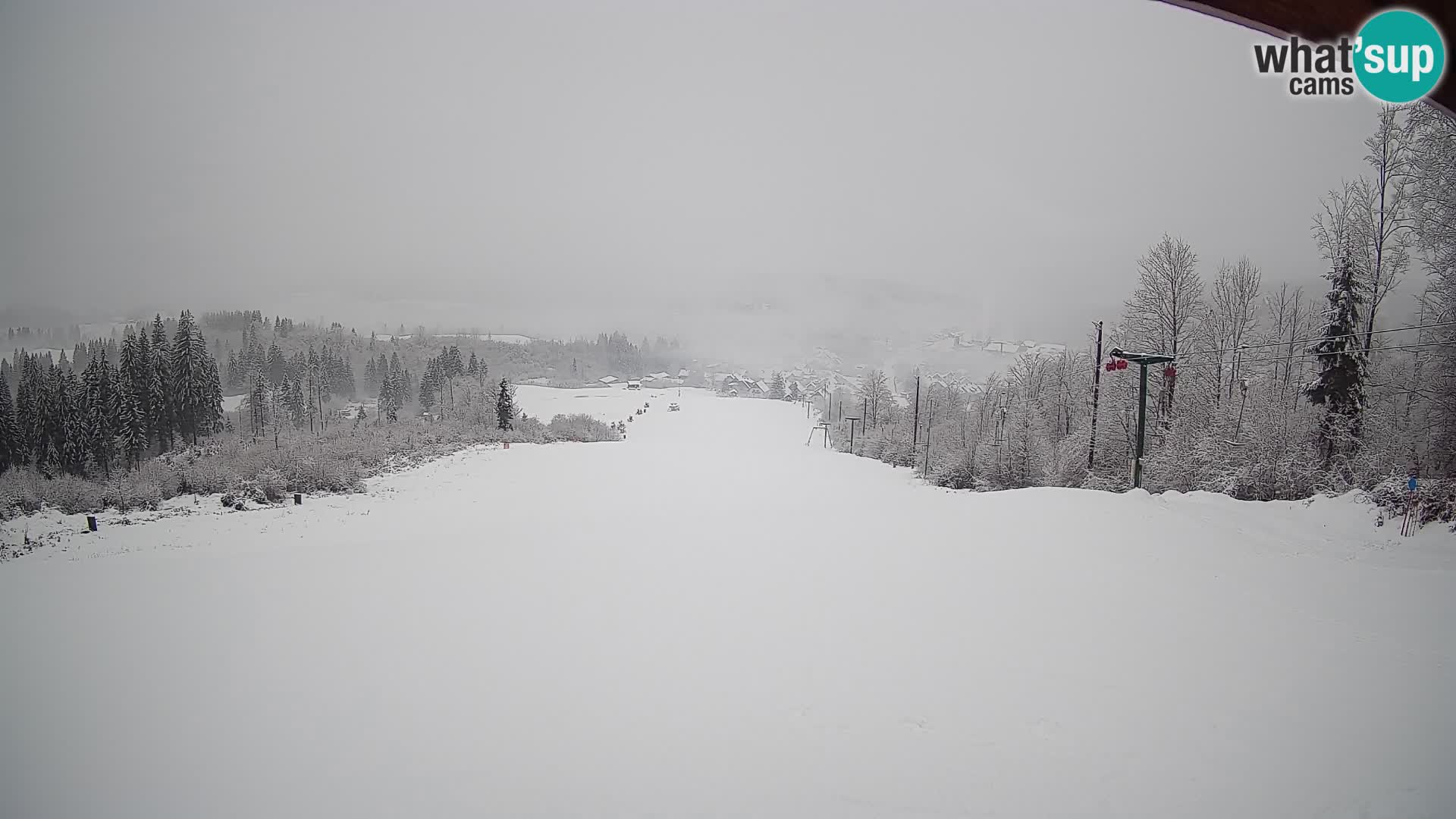 Spletna kamera Bohinjska Bistrica – Pogled v živo s smučišča Kozji Hrbet