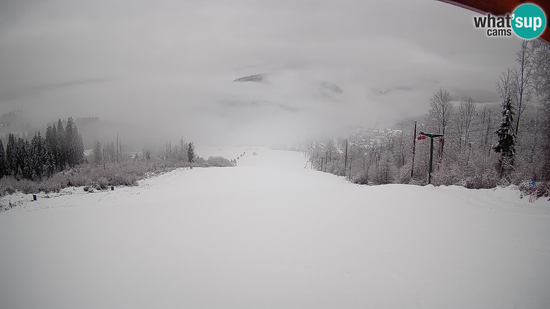 Spletna kamera Bohinjska Bistrica – Pogled v živo s smučišča Kozji Hrbet