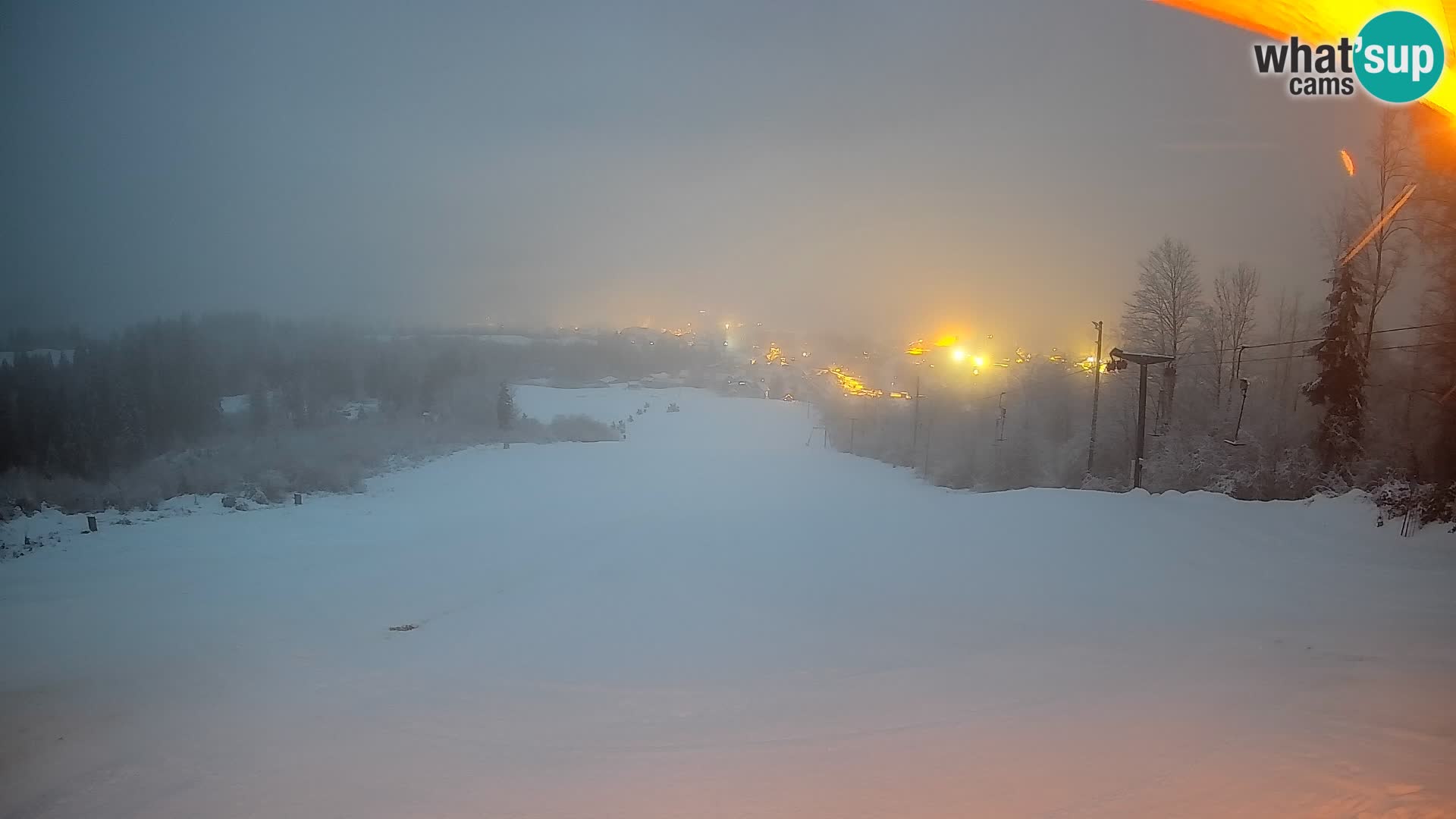 Kamera uživo Bohinjska Bistrica – Pogled u stvarnom vremenu sa skijališta Kozji Hrbet