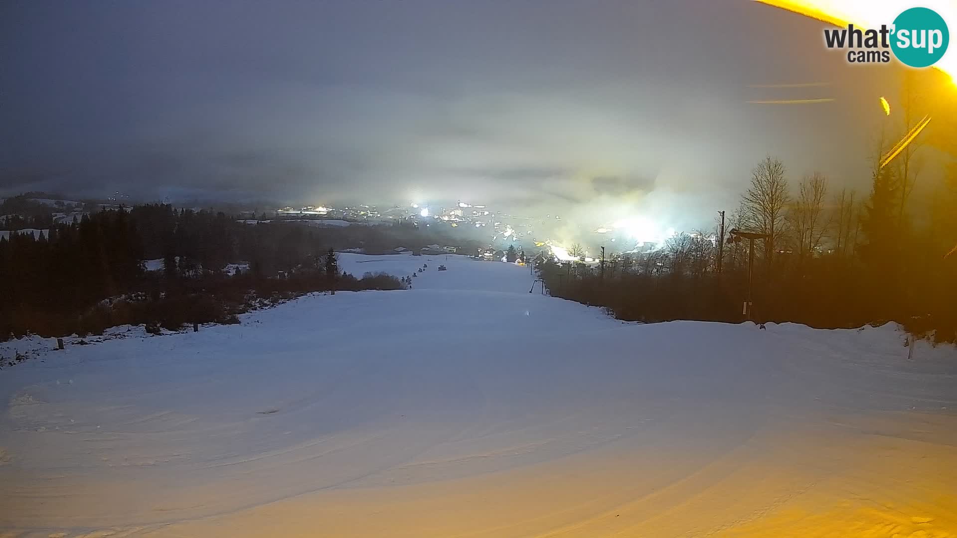 Spletna kamera Bohinjska Bistrica – Pogled v živo s smučišča Kozji Hrbet