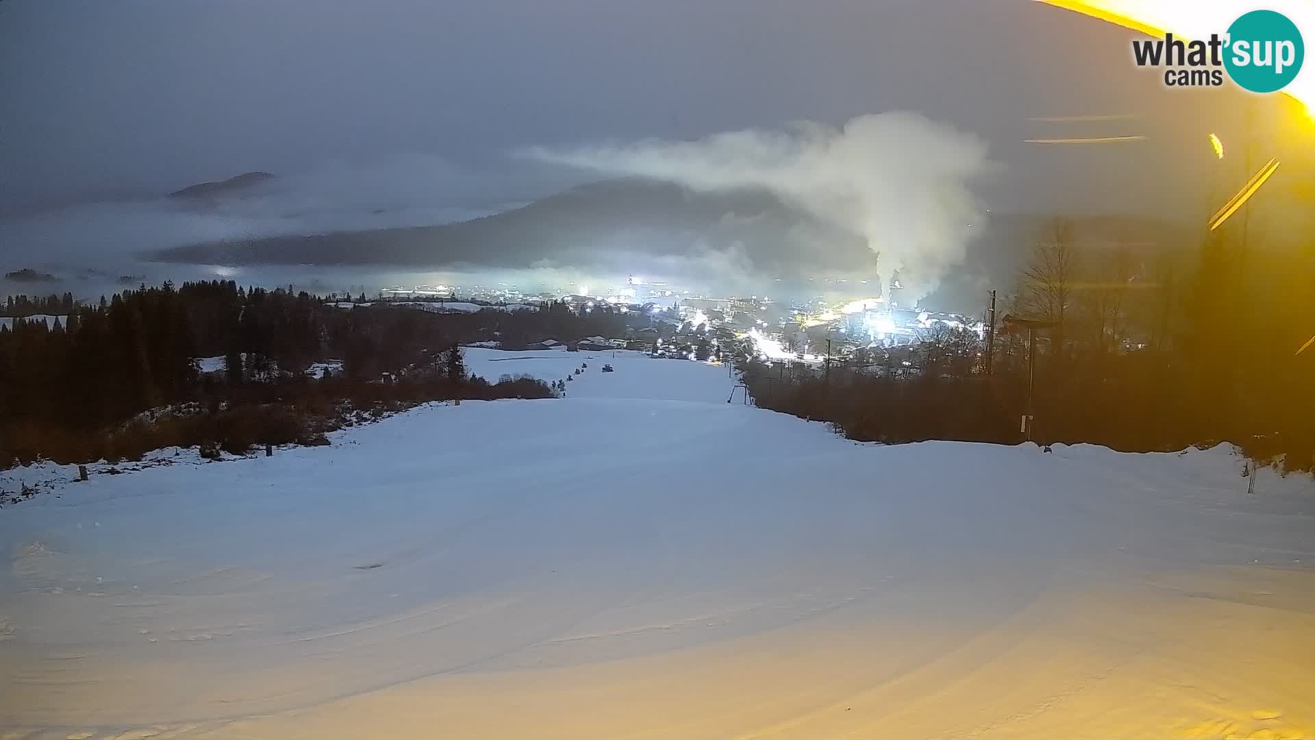 Kamera uživo Bohinjska Bistrica – Pogled u stvarnom vremenu sa skijališta Kozji Hrbet