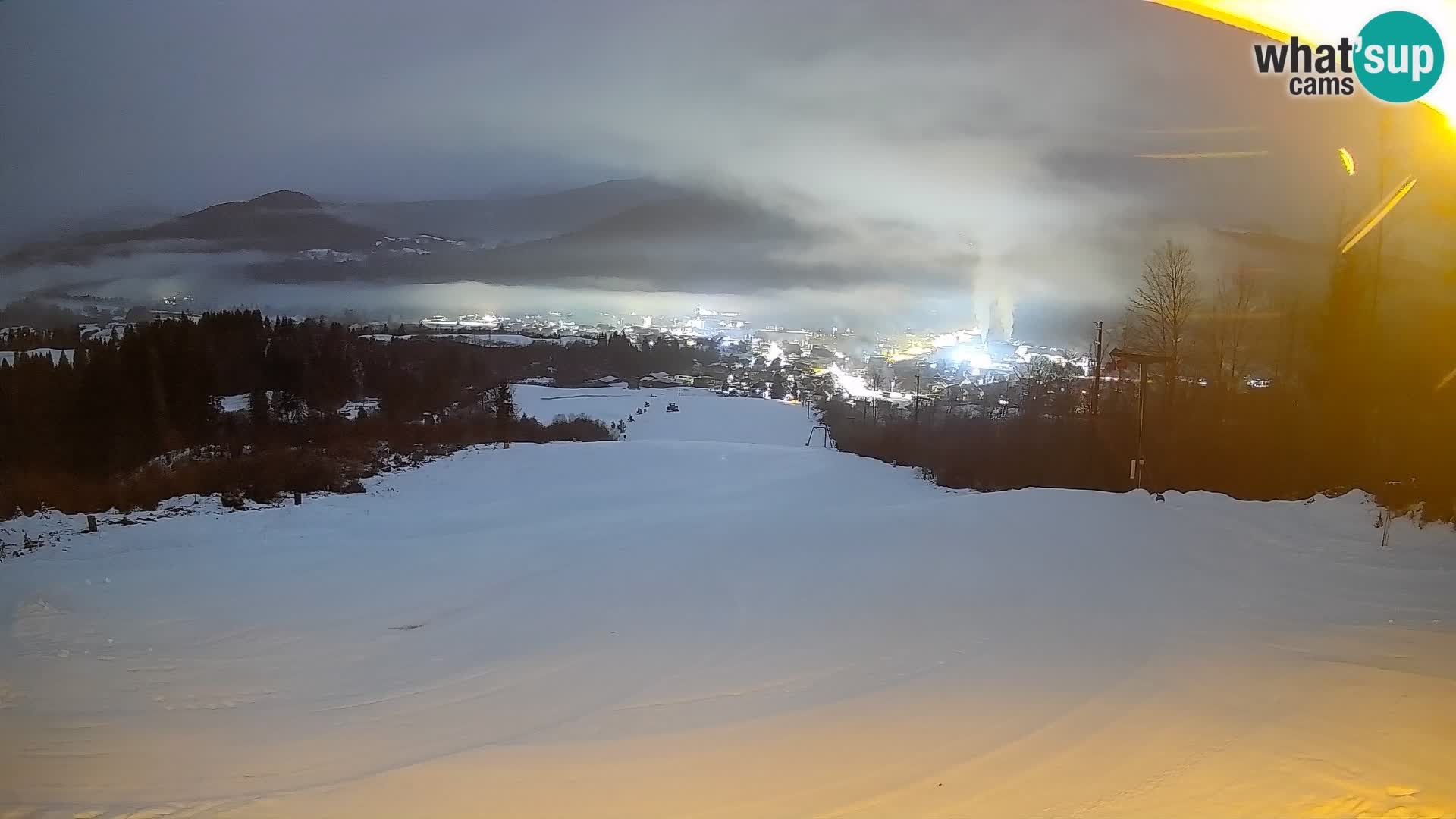 Kamera uživo Bohinjska Bistrica – Pogled u stvarnom vremenu sa skijališta Kozji Hrbet
