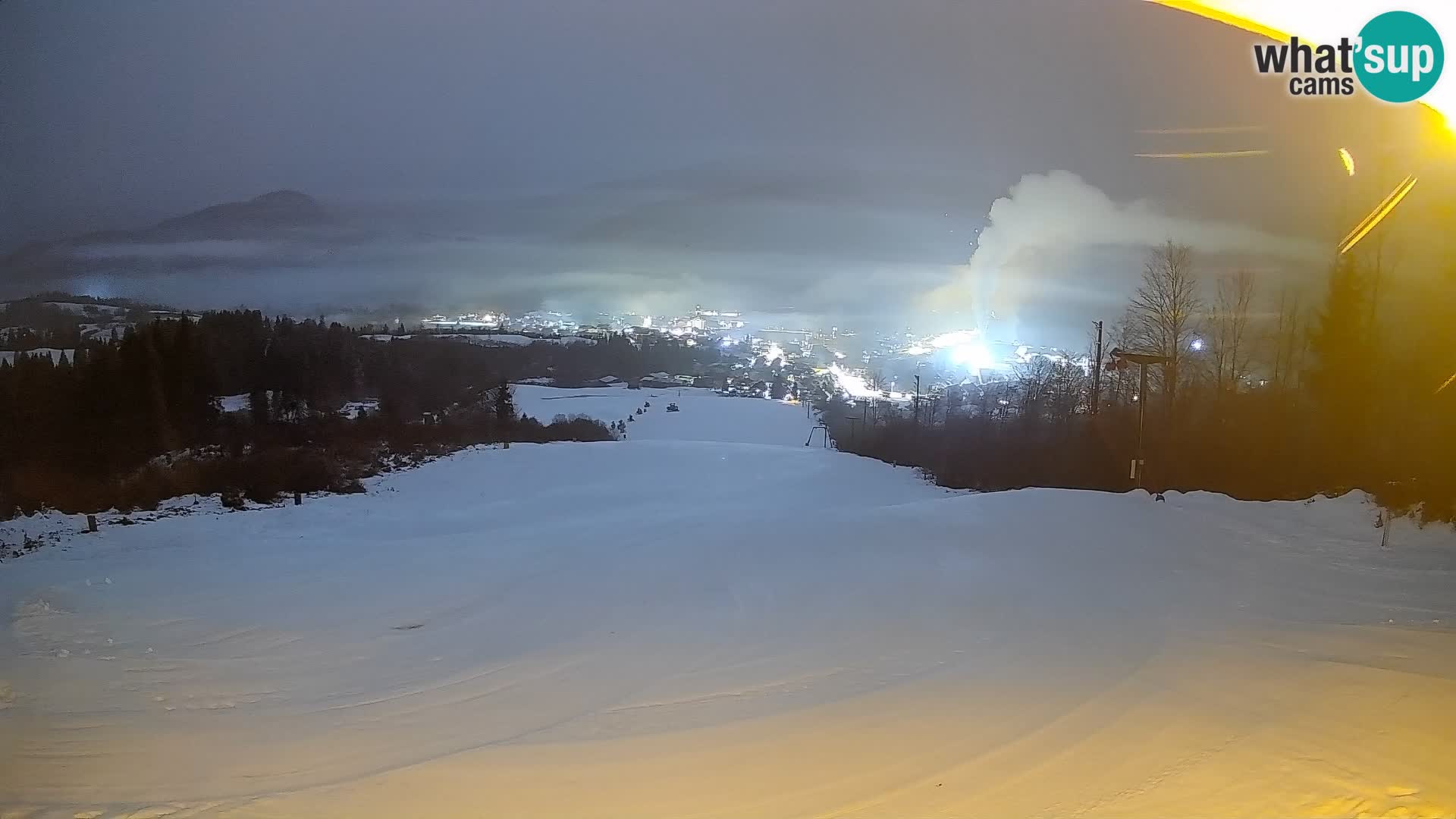 Kamera uživo Bohinjska Bistrica – Pogled u stvarnom vremenu sa skijališta Kozji Hrbet