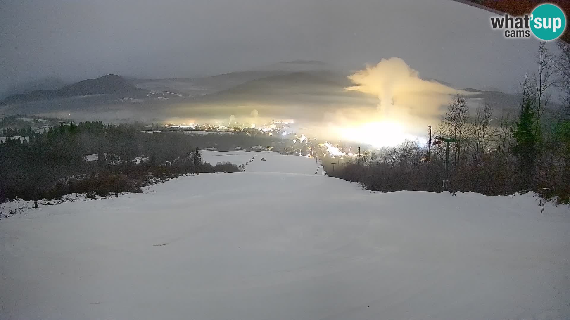 Kamera uživo Bohinjska Bistrica – Pogled u stvarnom vremenu sa skijališta Kozji Hrbet