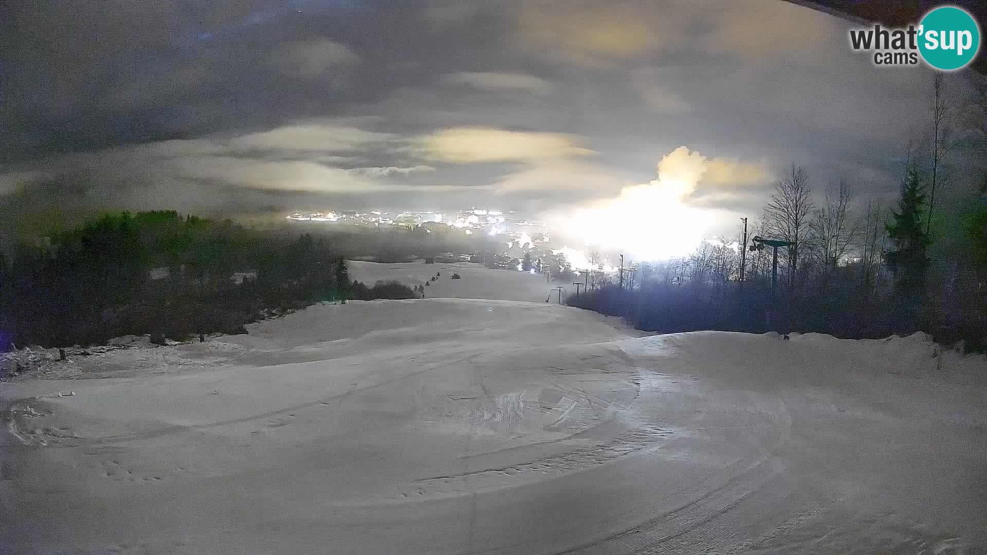 Spletna kamera Bohinjska Bistrica – Pogled v živo s smučišča Kozji Hrbet