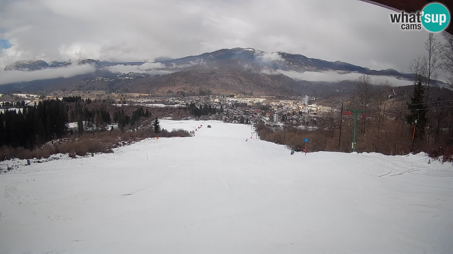 Kamera uživo Bohinjska Bistrica – Pogled u stvarnom vremenu sa skijališta Kozji Hrbet