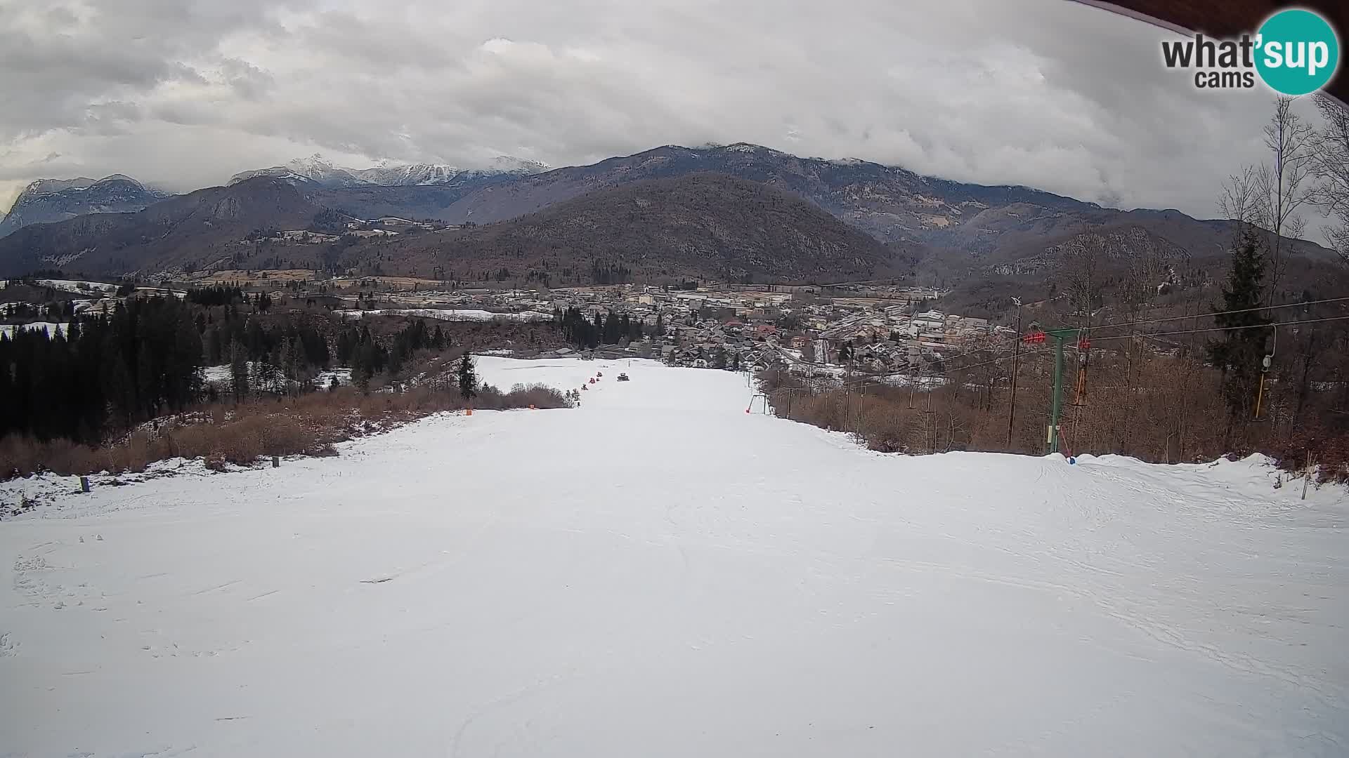 Kamera uživo Bohinjska Bistrica – Pogled u stvarnom vremenu sa skijališta Kozji Hrbet