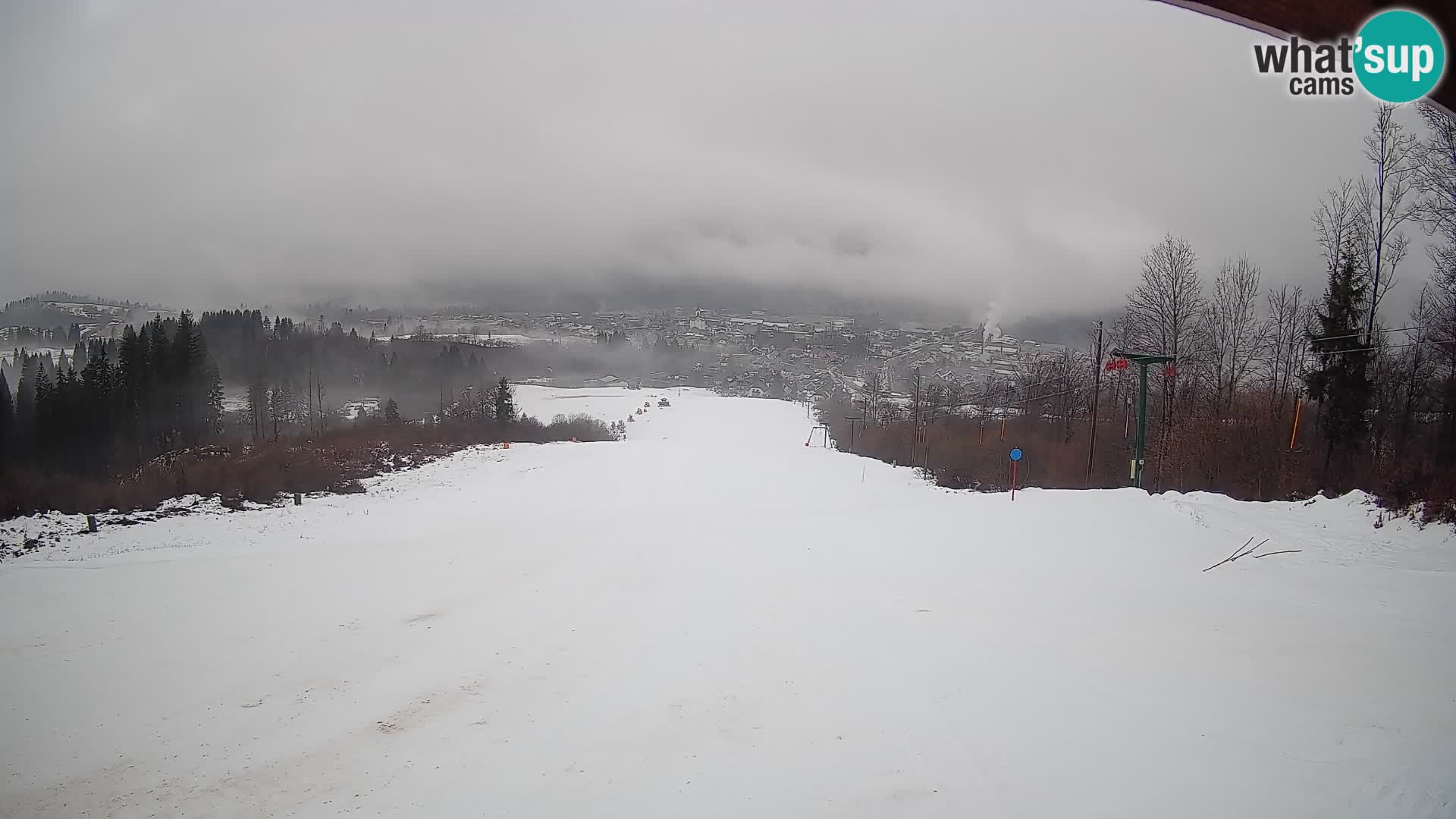 Kamera uživo Bohinjska Bistrica – Pogled u stvarnom vremenu sa skijališta Kozji Hrbet
