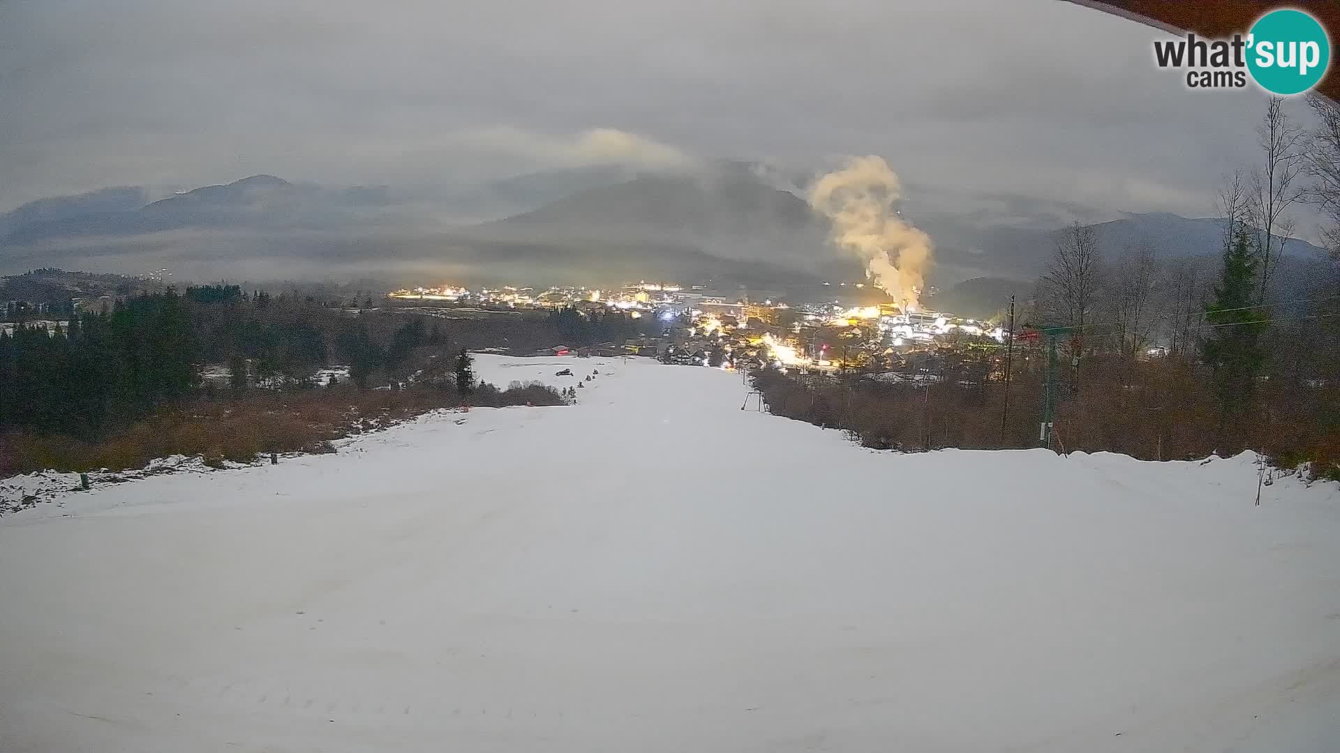 Kamera uživo Bohinjska Bistrica – Pogled u stvarnom vremenu sa skijališta Kozji Hrbet