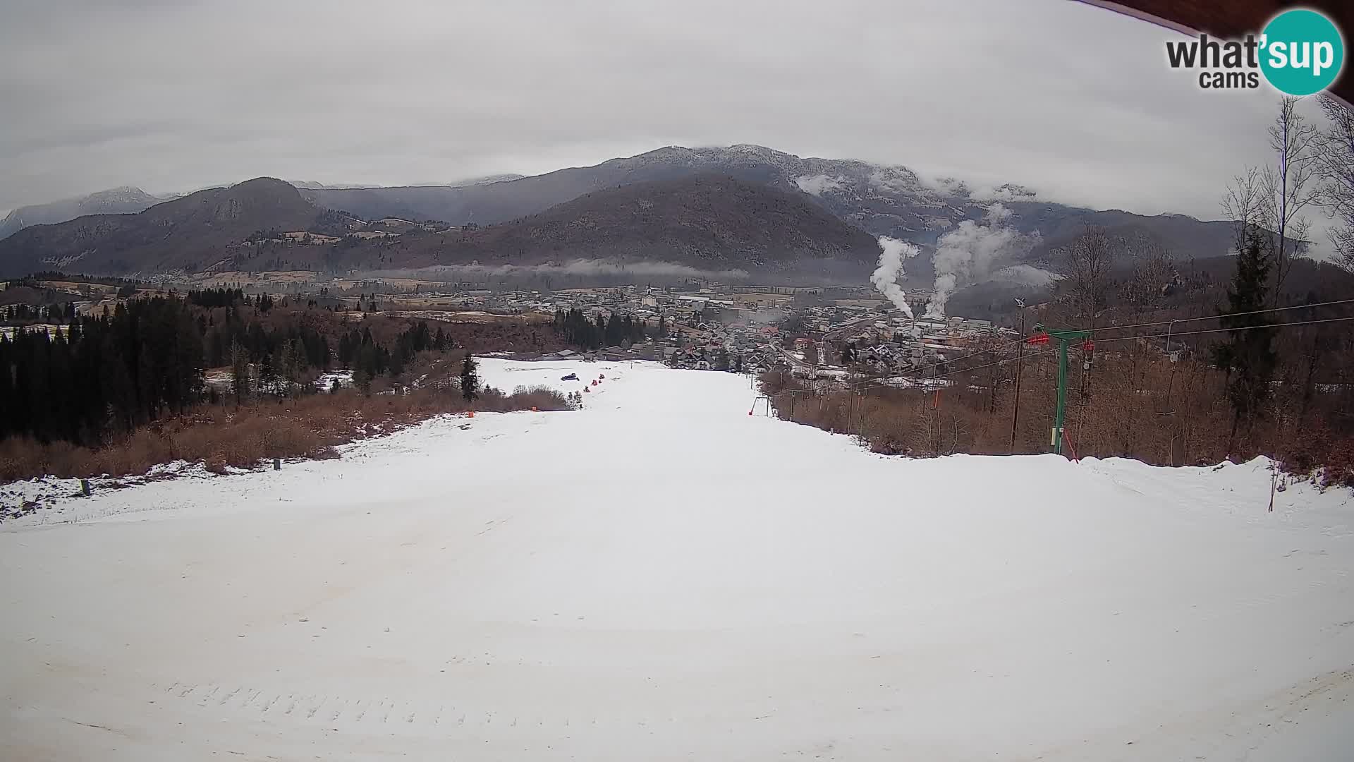 Spletna kamera Bohinjska Bistrica – Pogled v živo s smučišča Kozji Hrbet