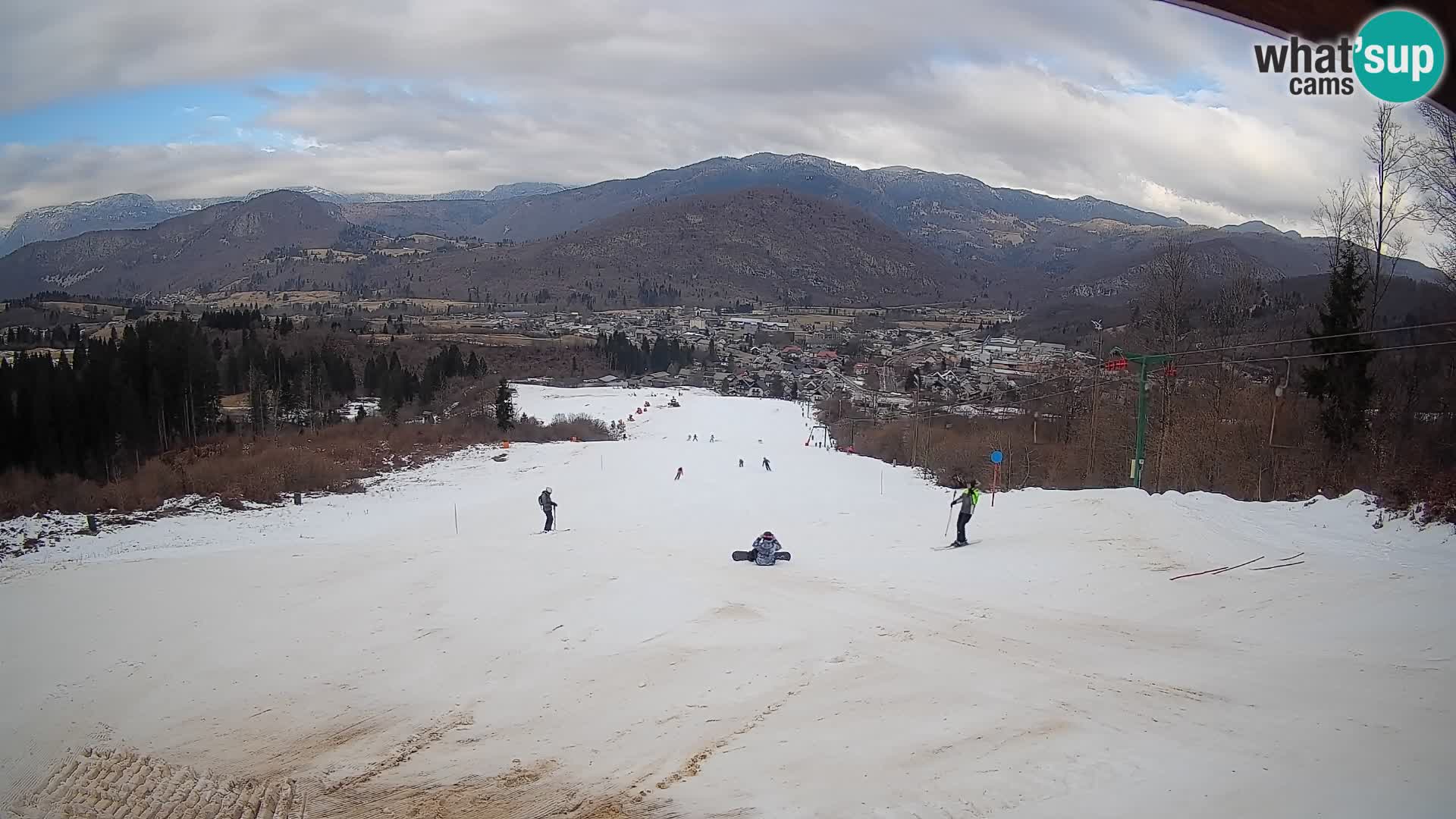 Kamera uživo Bohinjska Bistrica – Pogled u stvarnom vremenu sa skijališta Kozji Hrbet