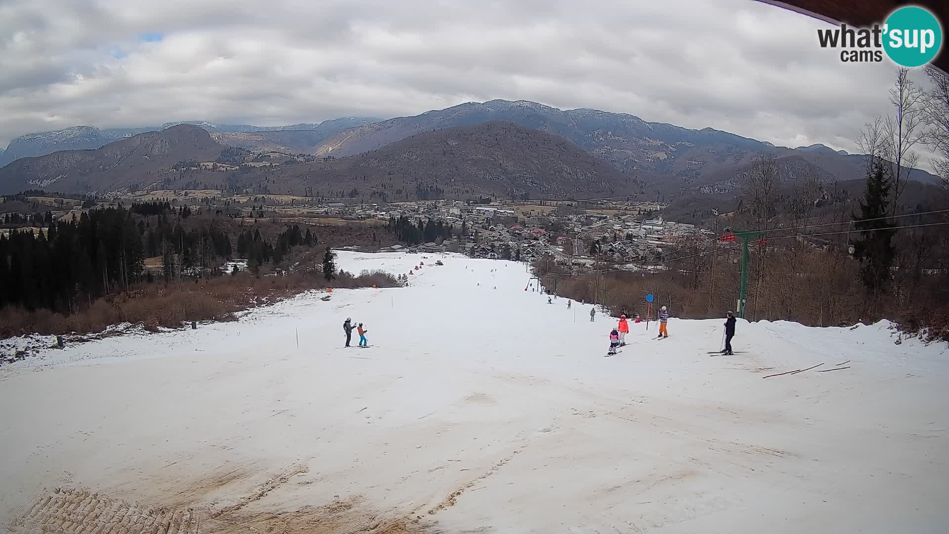 Kamera uživo Bohinjska Bistrica – Pogled u stvarnom vremenu sa skijališta Kozji Hrbet