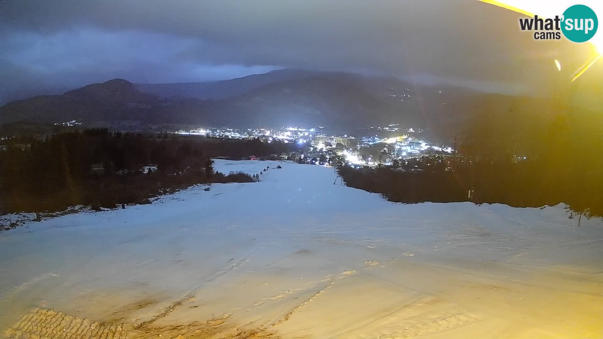 Kamera uživo Bohinjska Bistrica – Pogled u stvarnom vremenu sa skijališta Kozji Hrbet