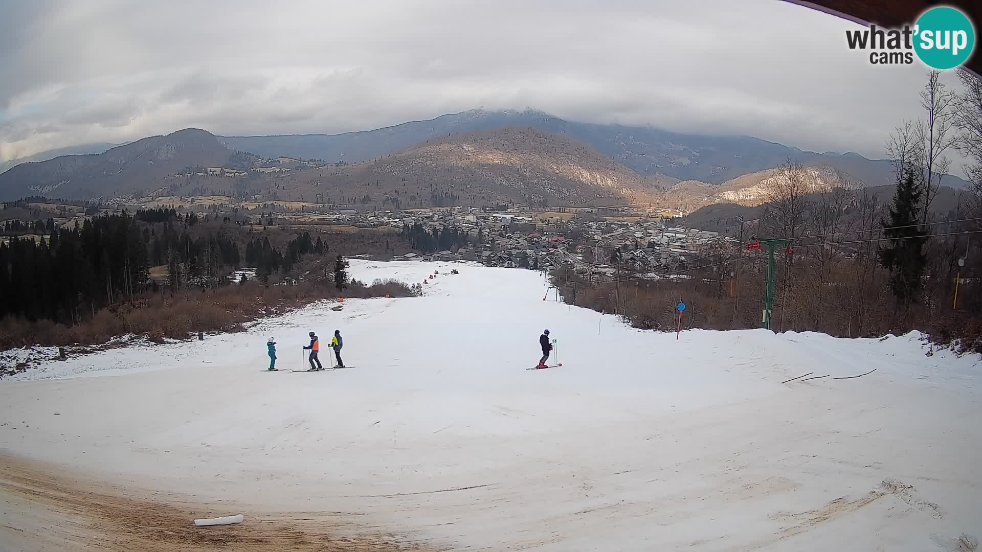Kamera uživo Bohinjska Bistrica – Pogled u stvarnom vremenu sa skijališta Kozji Hrbet