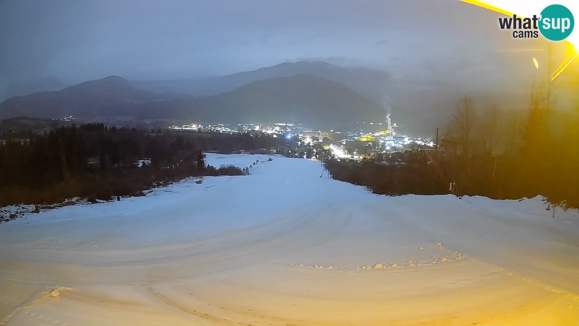 Kamera uživo Bohinjska Bistrica – Pogled u stvarnom vremenu sa skijališta Kozji Hrbet