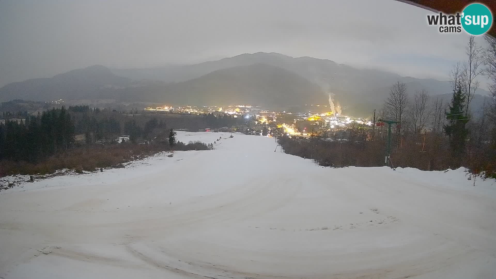 Kamera uživo Bohinjska Bistrica – Pogled u stvarnom vremenu sa skijališta Kozji Hrbet
