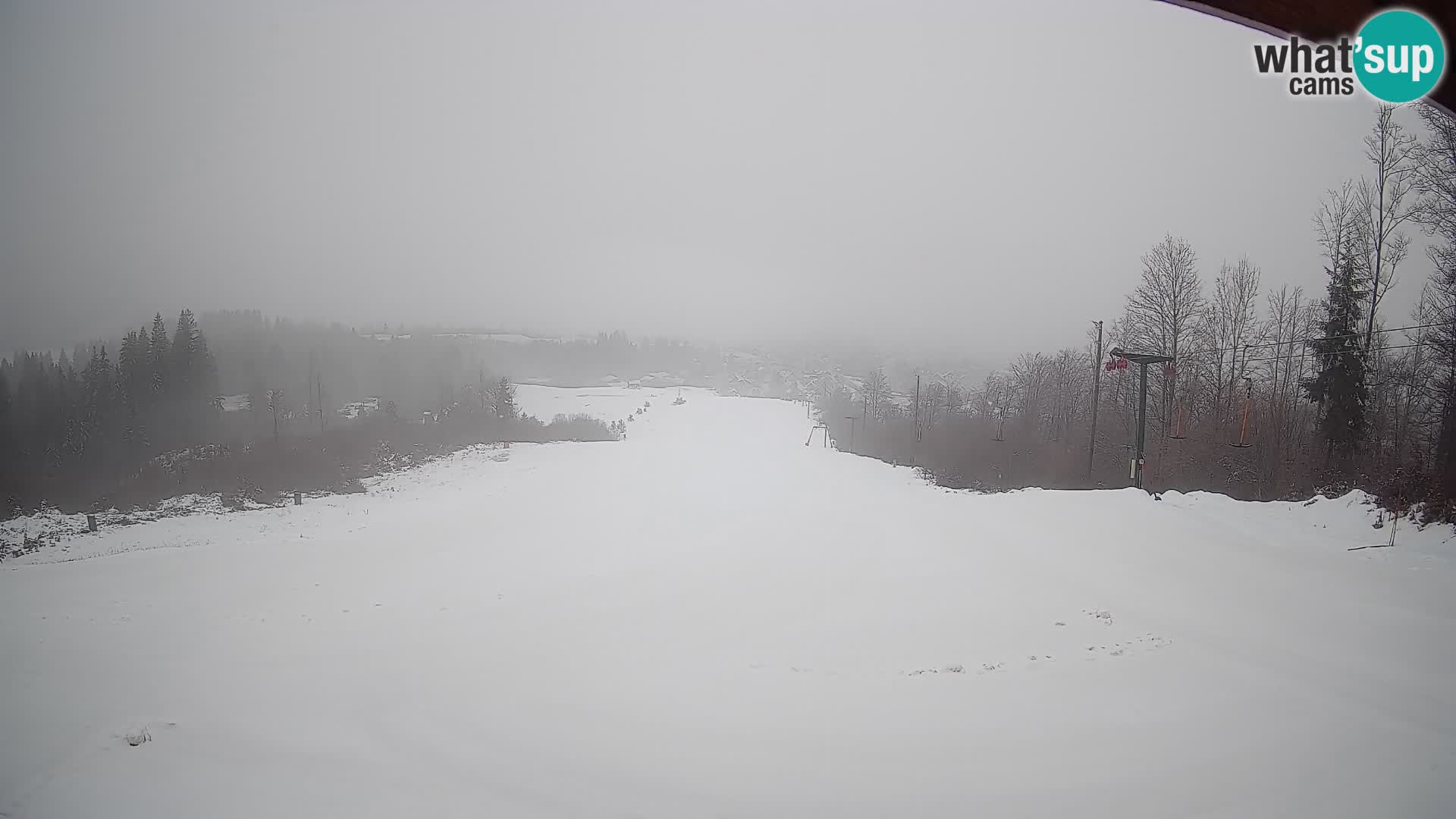 Kamera uživo Bohinjska Bistrica – Pogled u stvarnom vremenu sa skijališta Kozji Hrbet