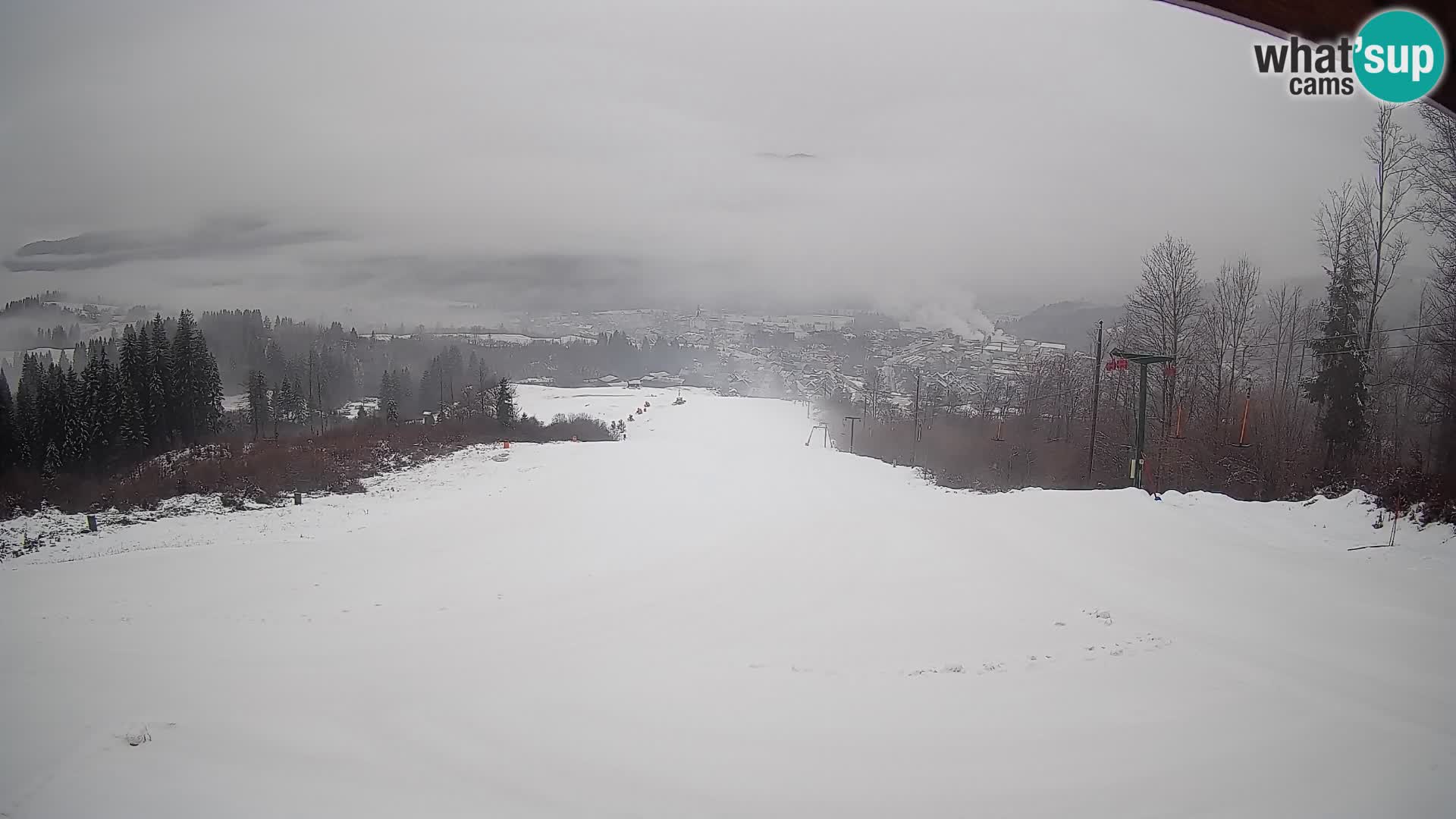 Kamera uživo Bohinjska Bistrica – Pogled u stvarnom vremenu sa skijališta Kozji Hrbet