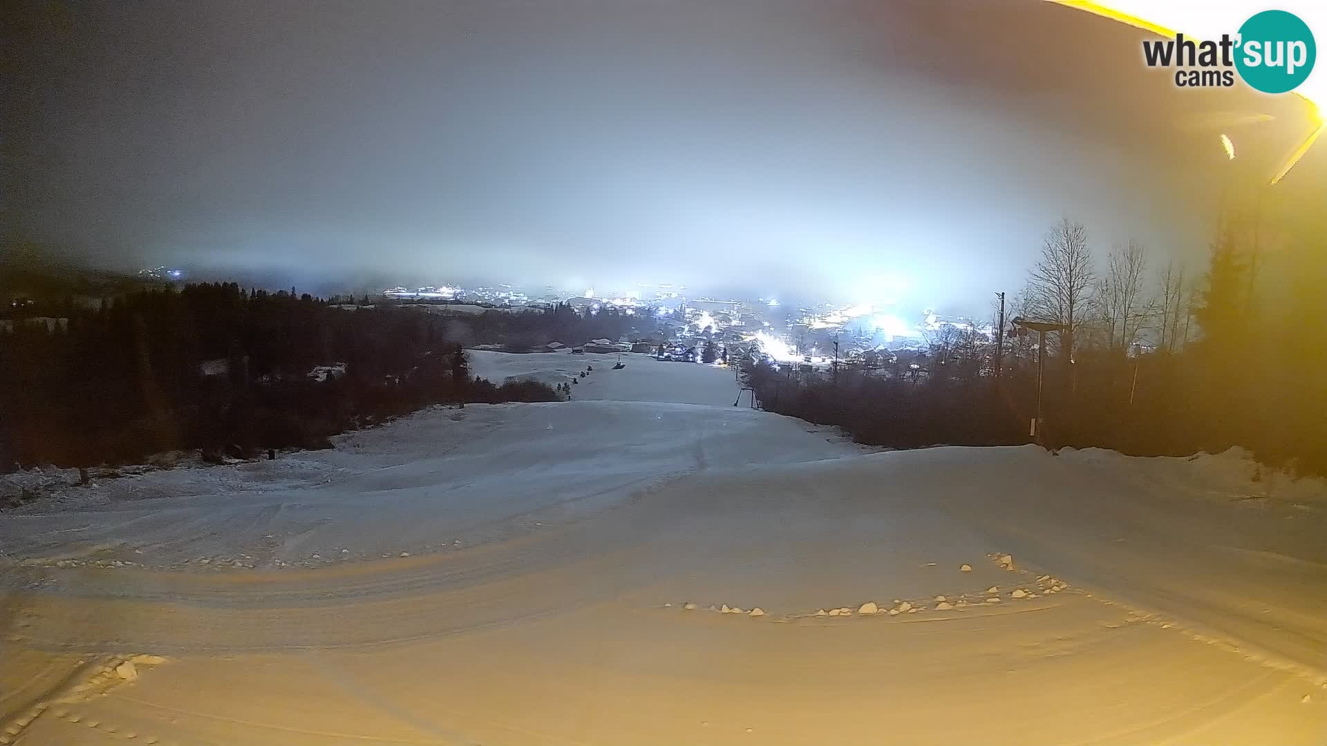 Kamera uživo Bohinjska Bistrica – Pogled u stvarnom vremenu sa skijališta Kozji Hrbet