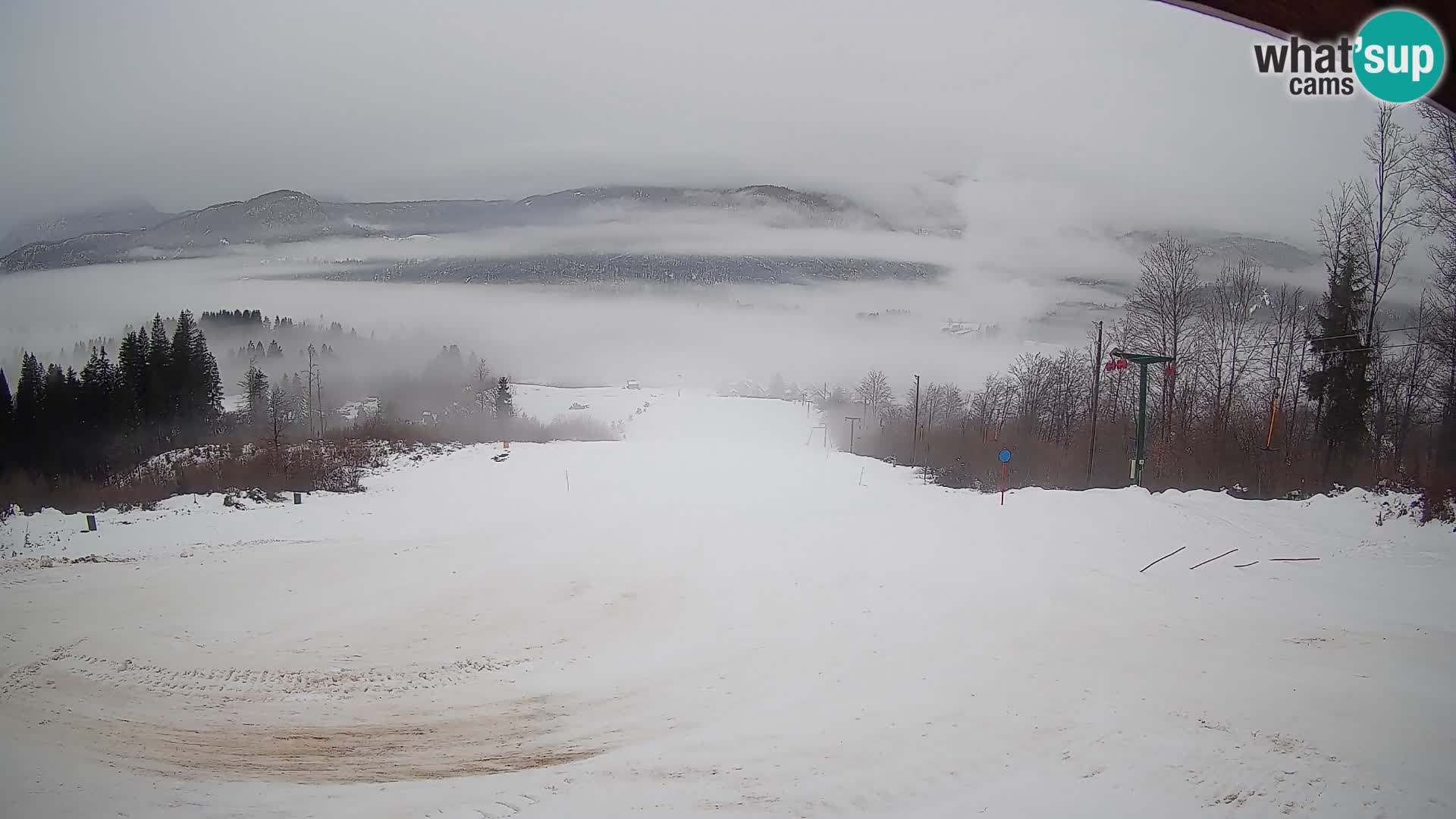 Kamera uživo Bohinjska Bistrica – Pogled u stvarnom vremenu sa skijališta Kozji Hrbet
