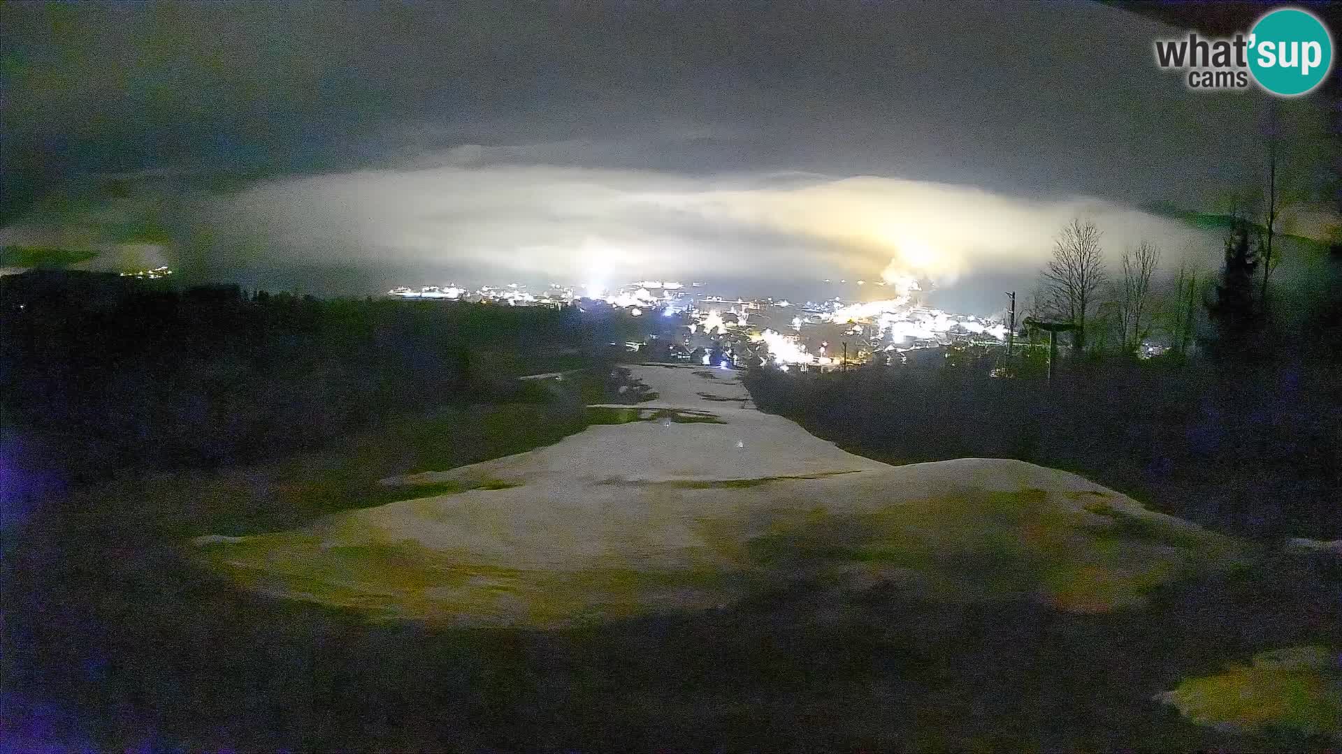 Spletna kamera Bohinjska Bistrica – Pogled v živo s smučišča Kozji Hrbet