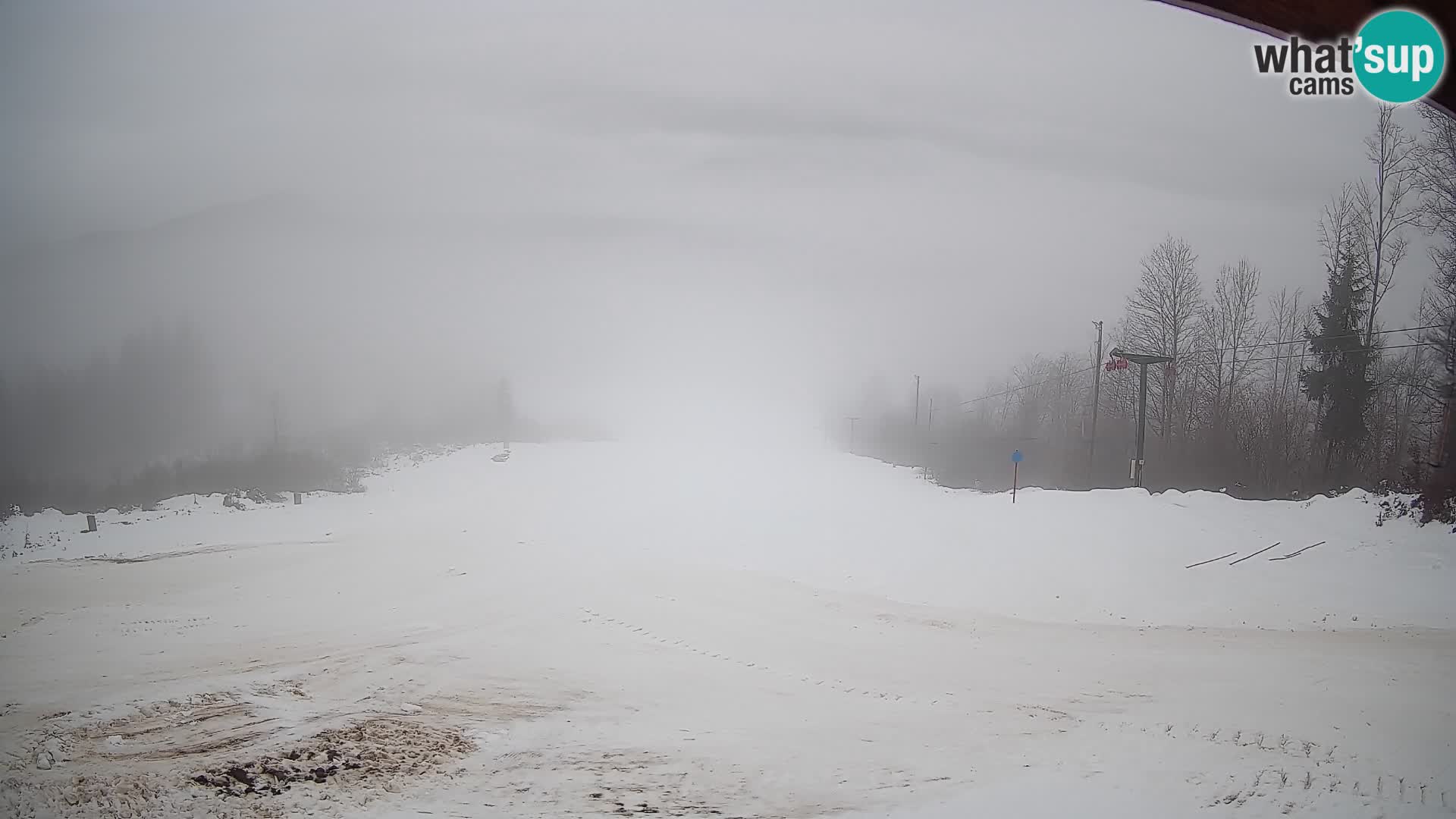 Kamera uživo Bohinjska Bistrica – Pogled u stvarnom vremenu sa skijališta Kozji Hrbet